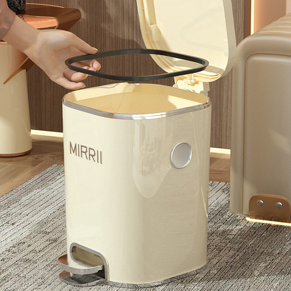 New 15L Cream Coloured Trash Bin with Lid