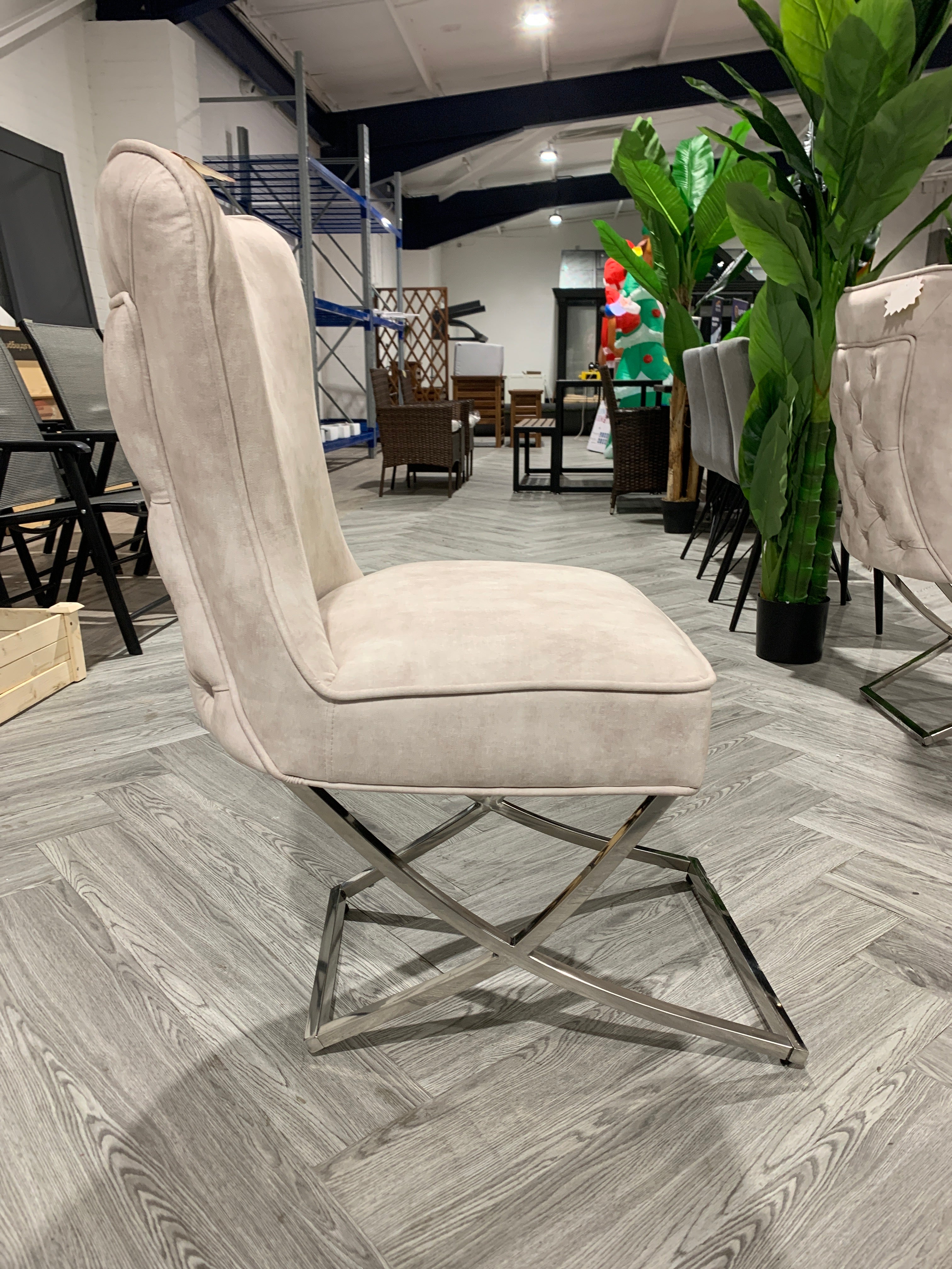 High Back Velvet Dining Chair Beige 1PC