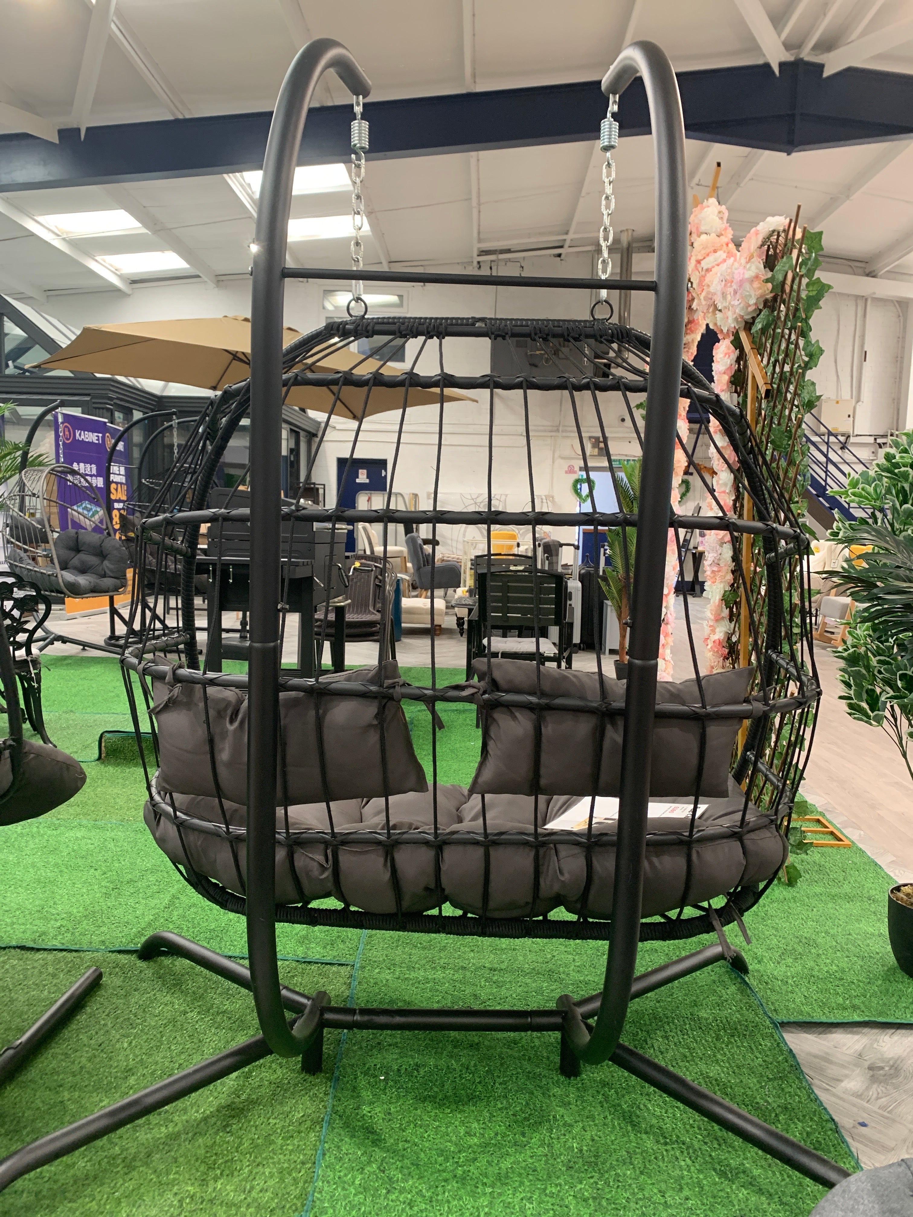 Outdoor Garden Hanging 2-Seater Swing Egg Chair with Cushion