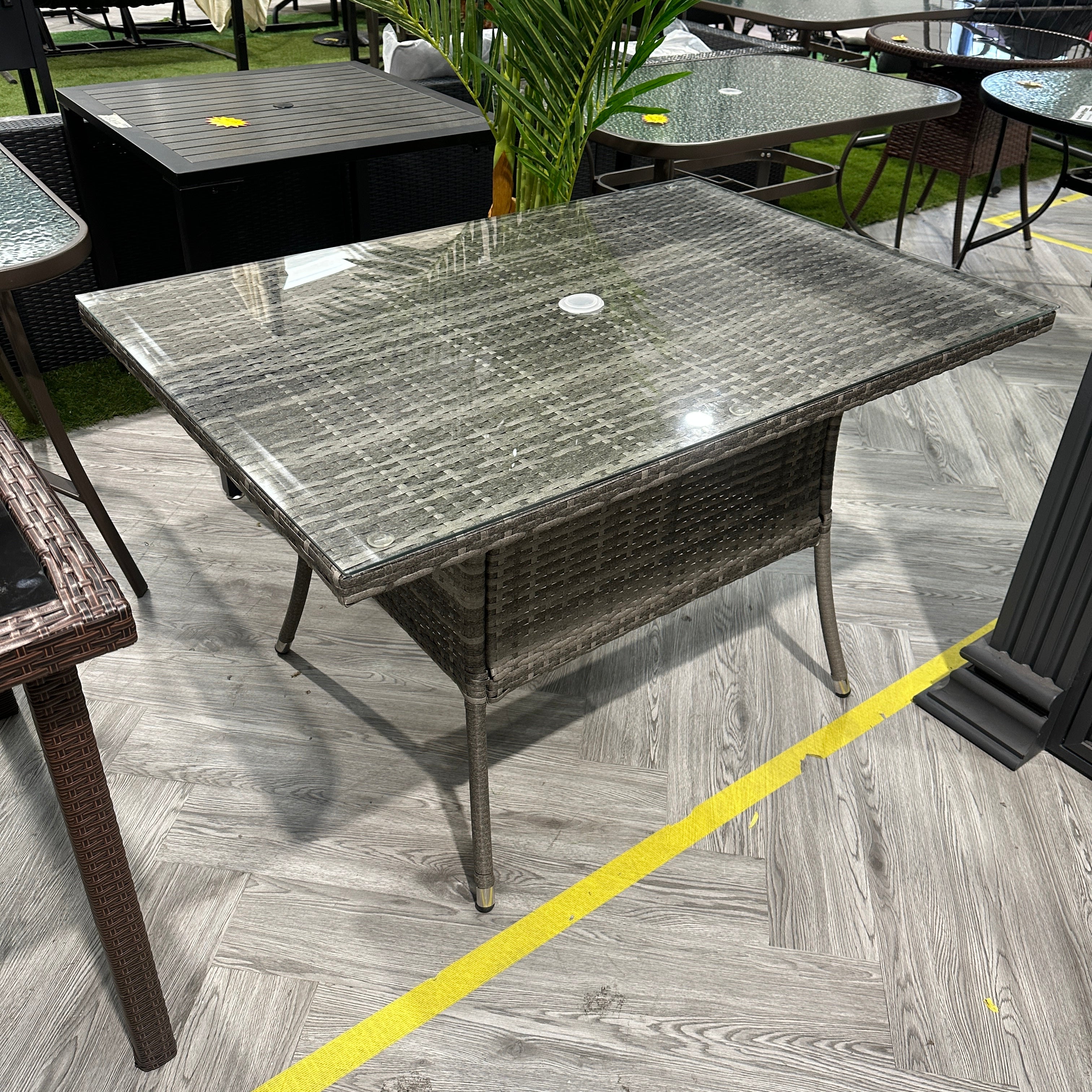 Garden Rattan Tempered Glass Top Table with Parasol Hole Black 120cm W