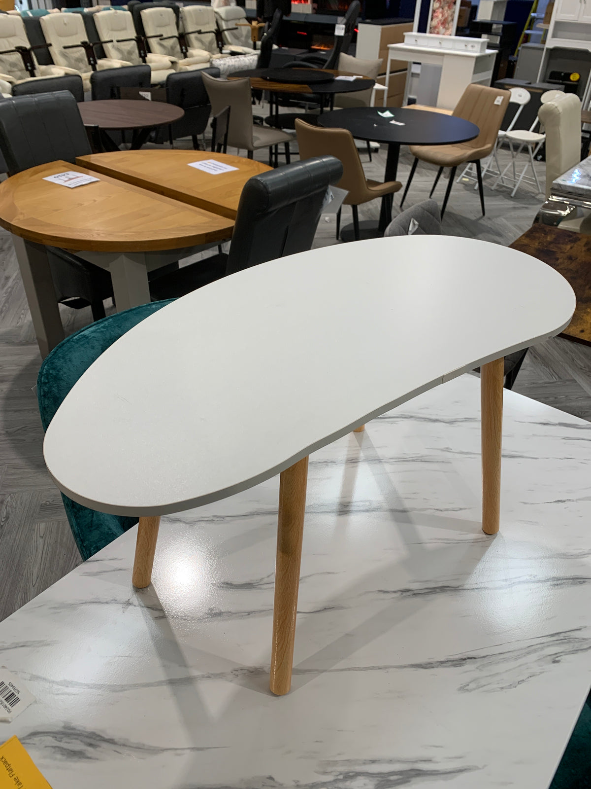 Modern Coffee Table with Wooden Legs White