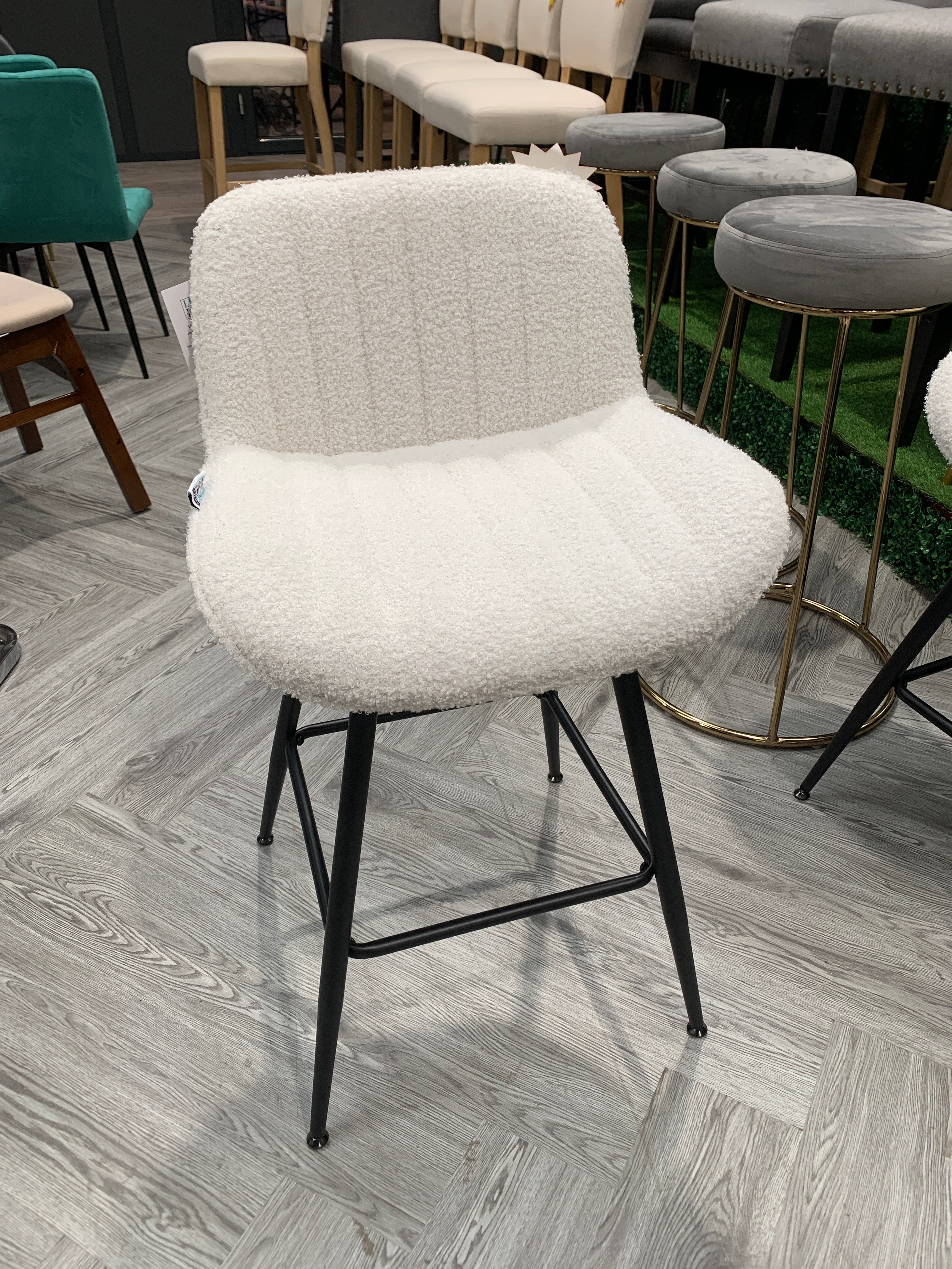 Sherpa Fleece Upholstered Bar Stool with Metal Legs White 1PC