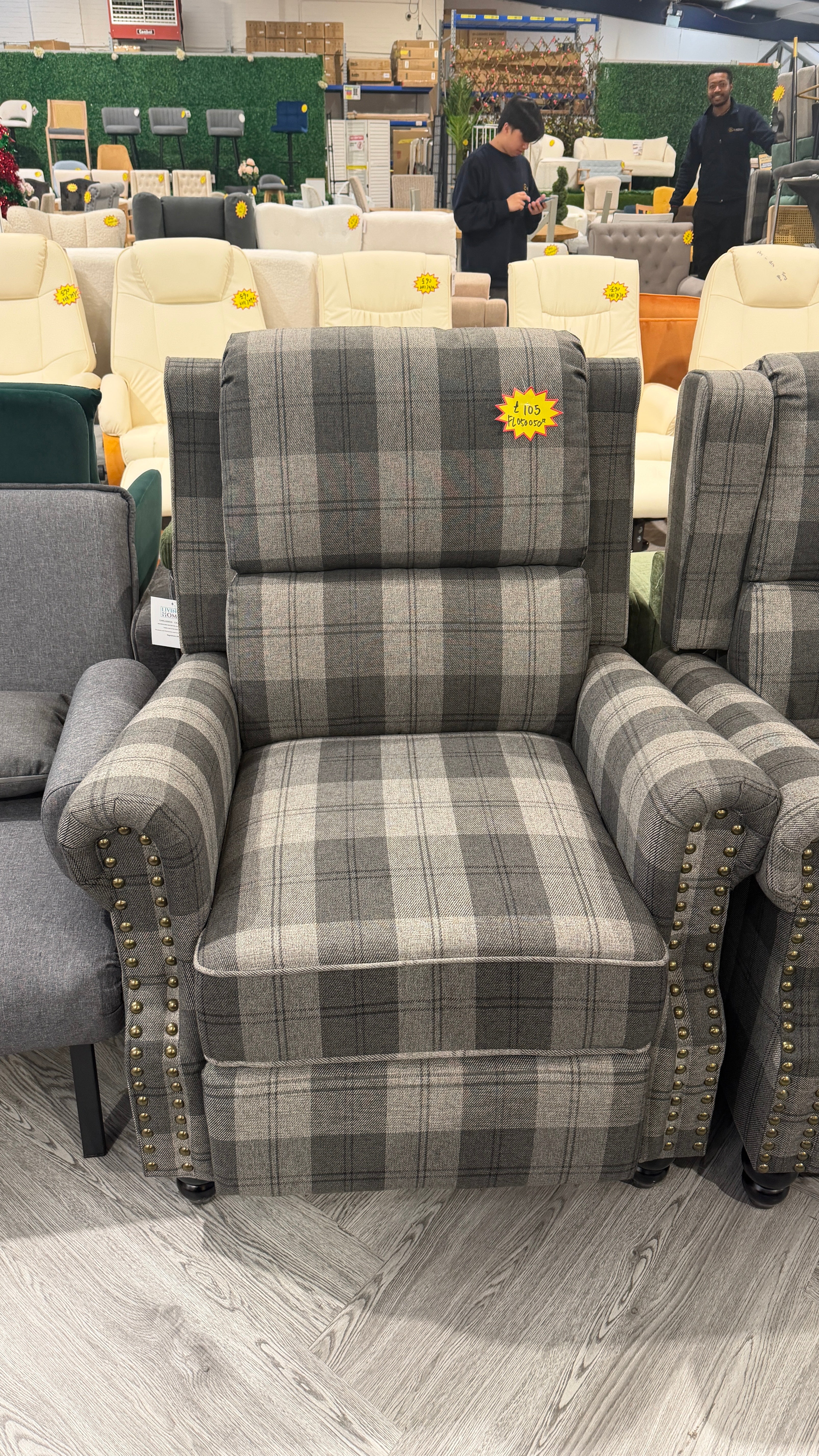 Modern Linen Upholstered Push Back Recliner Armchair with Adjustable Backrest and Hidden Footrest