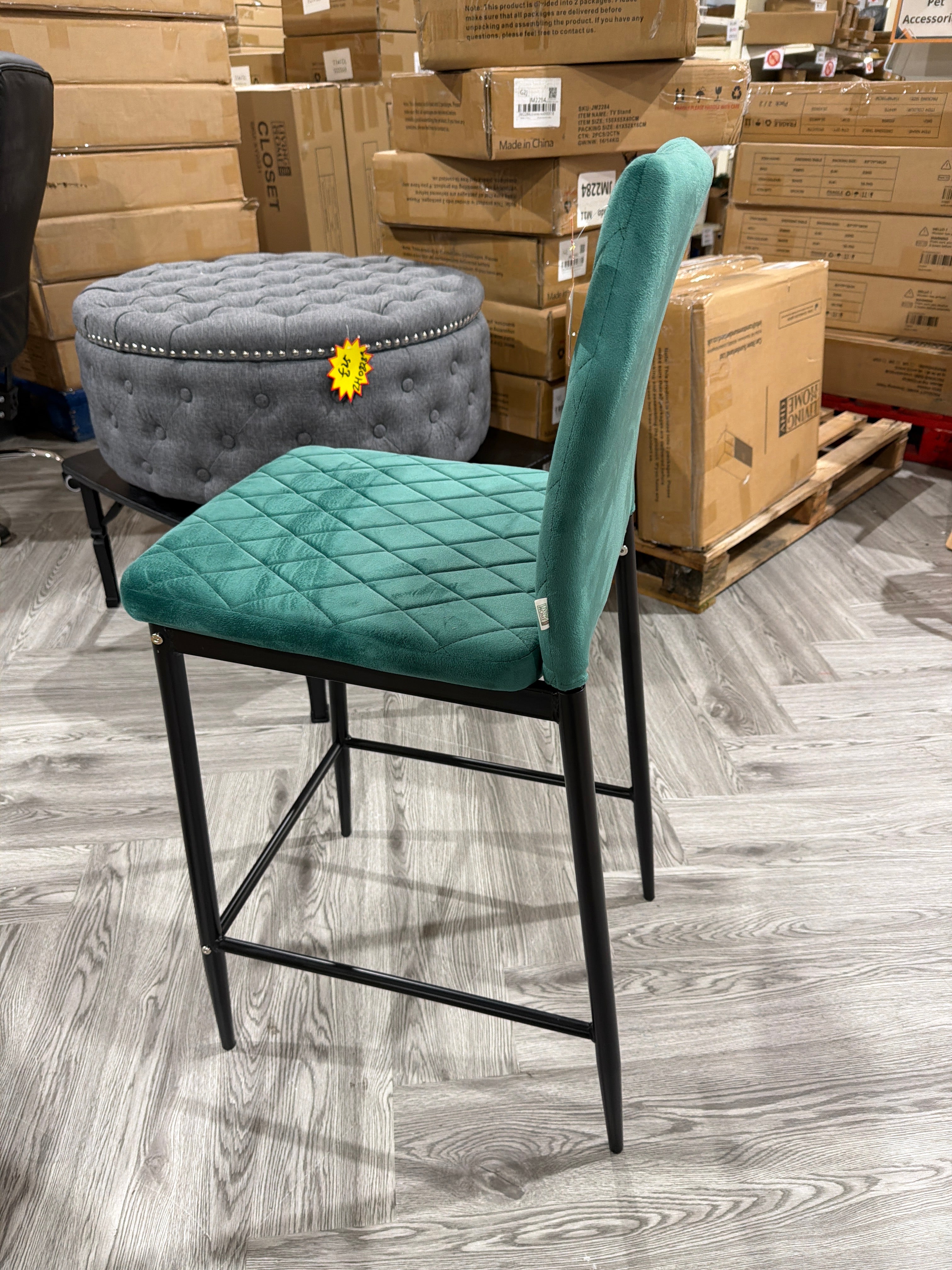 Diamond Brushed Velvet Upholstered Bar Stool Green 1PC