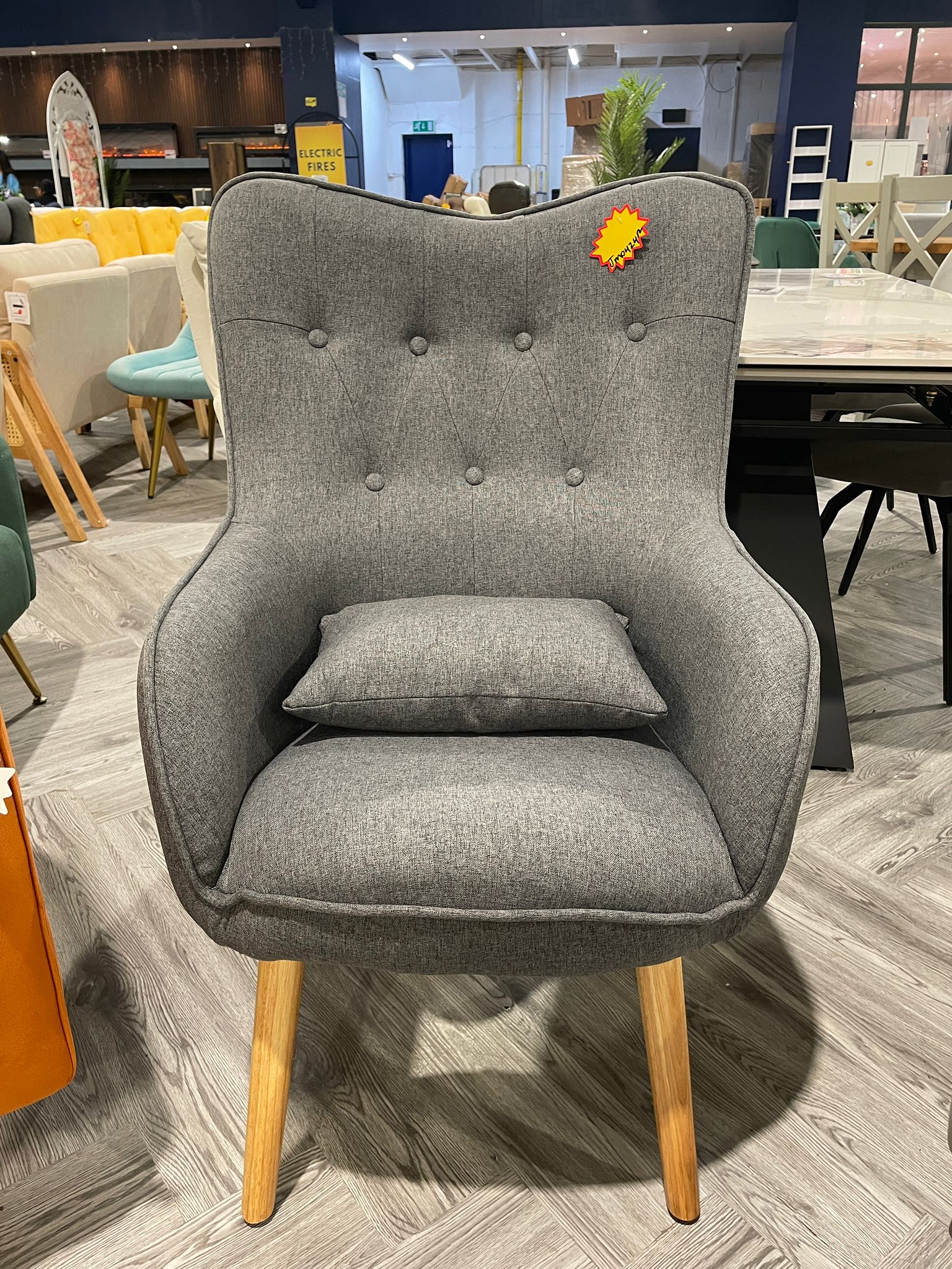 Linen Leisure Armchair with Cushion and Oak Wooden Legs