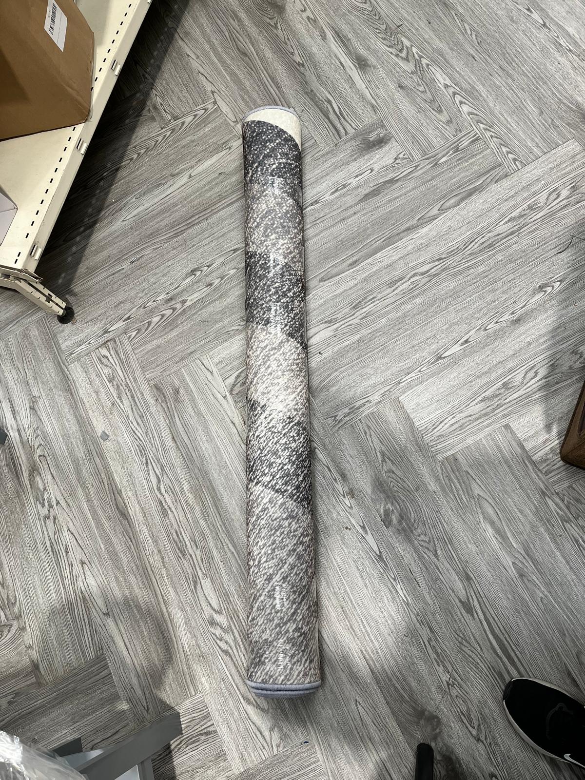 New 160 x 120 CM Belgian Velvet Carpet