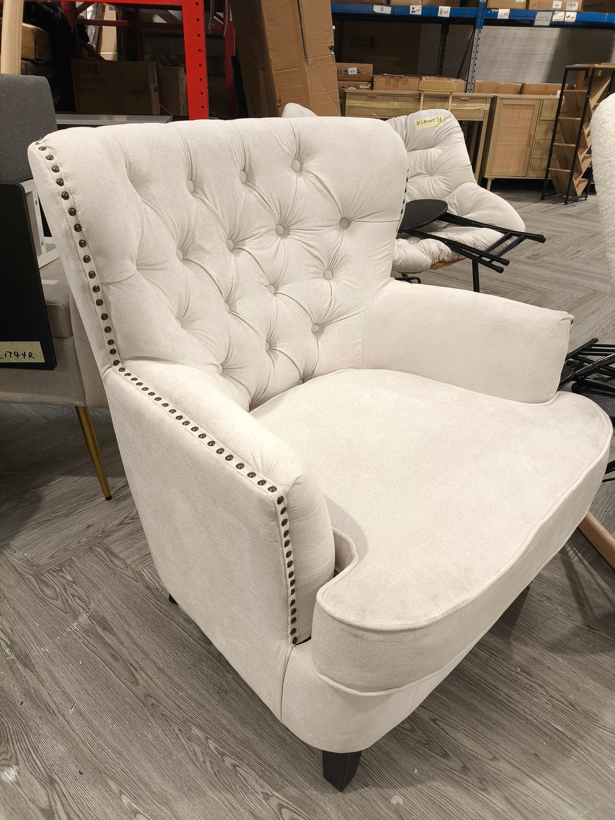 Classic Buttoned Back Linen Armchair with Wooden Legs