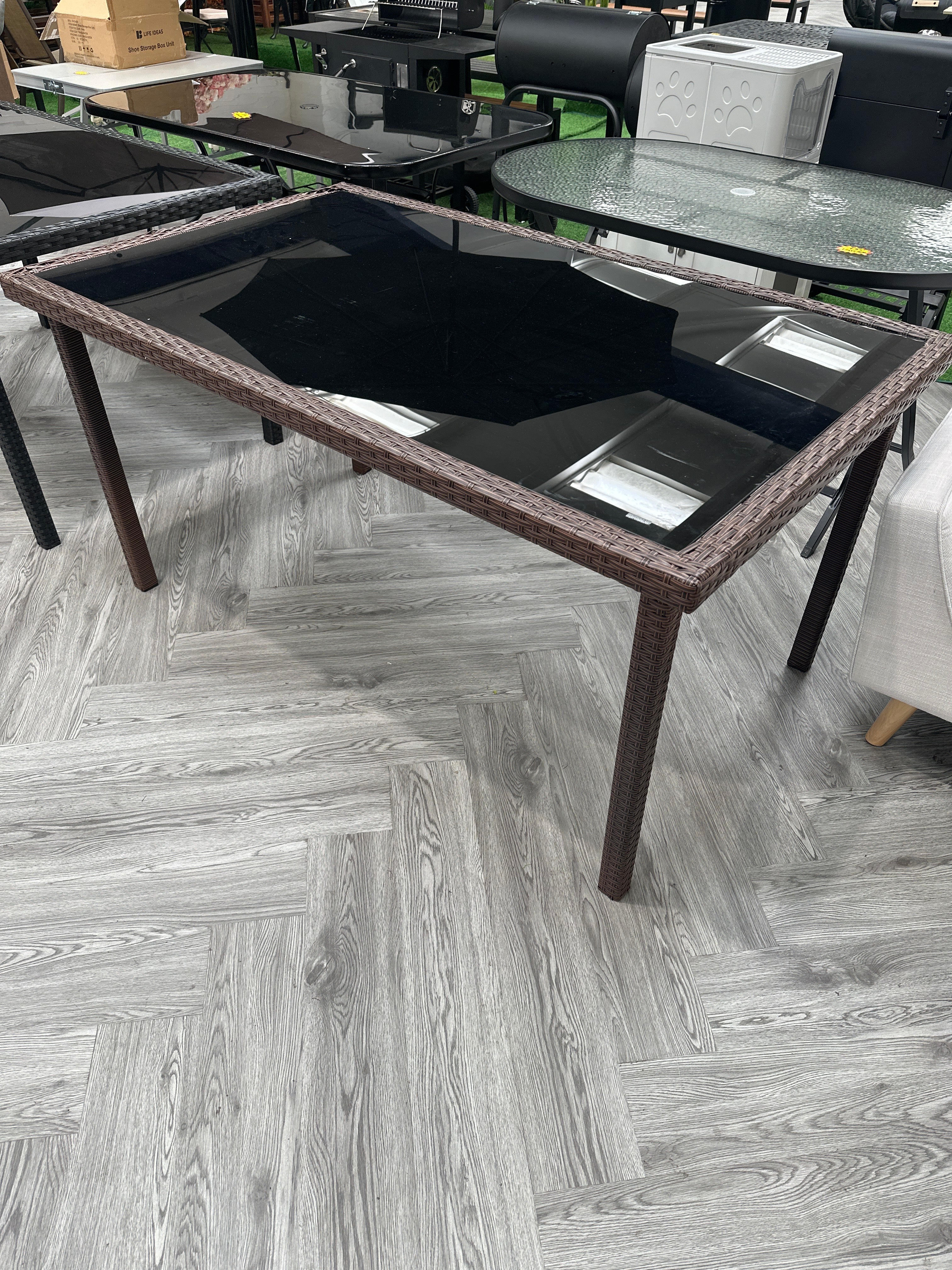 Rustic Rectangle Outdoor Wicker Table with Tempered Glass Tabletop Brown