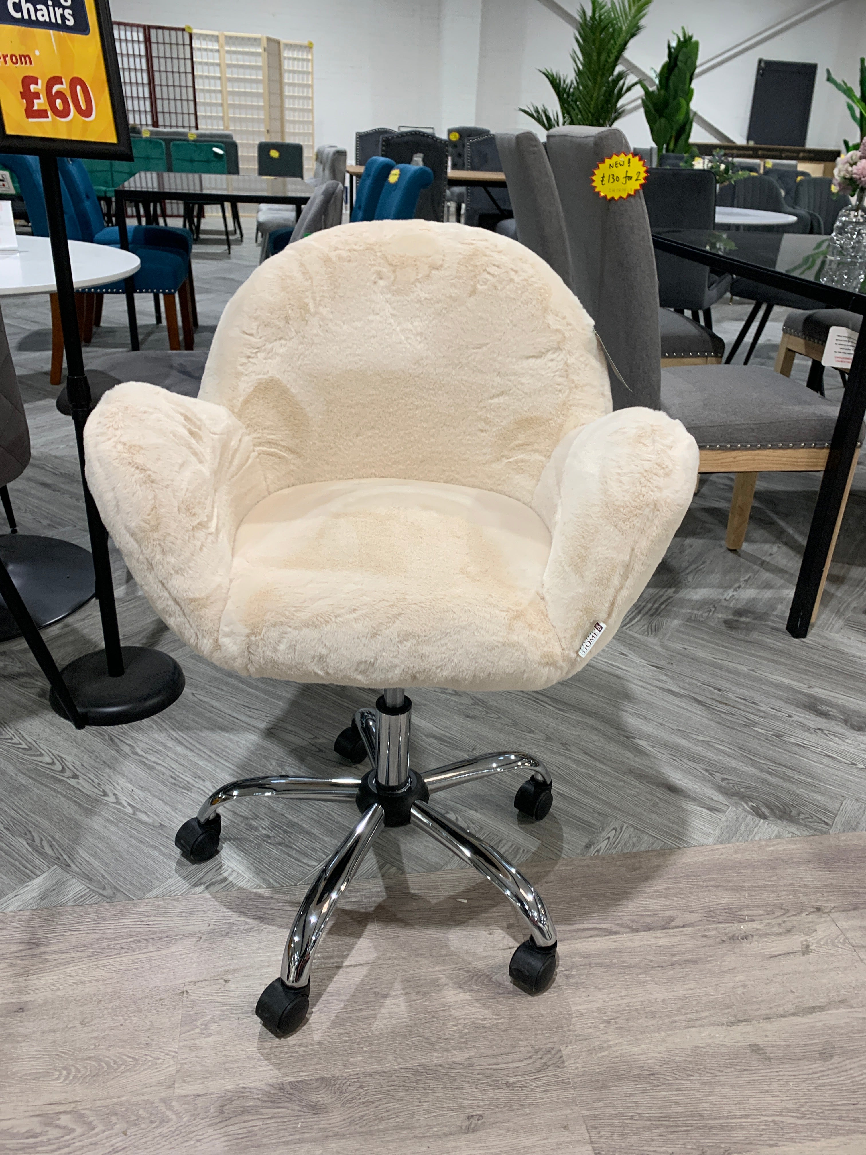 Comfy Plush Swivel Office Chair Adjustable Height White