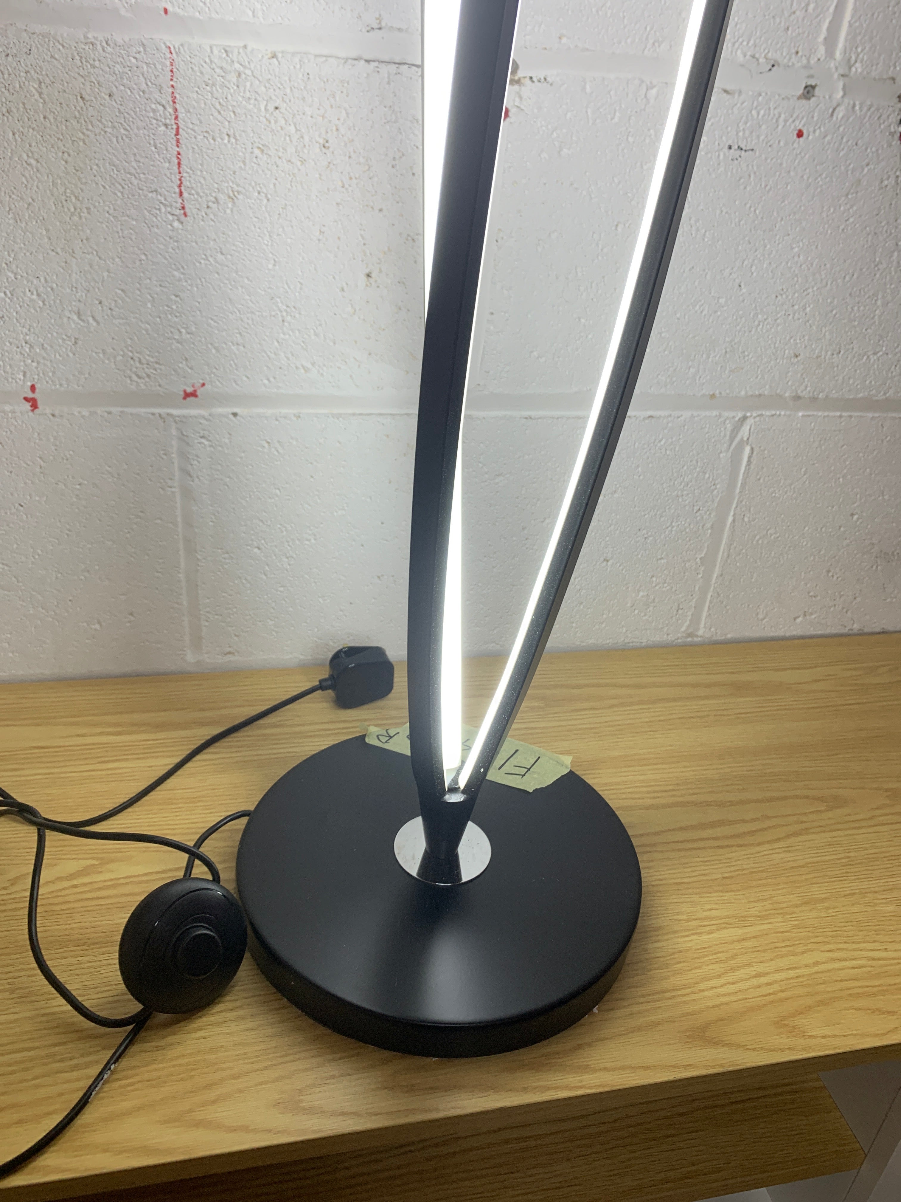 Aluminium Curving LED Floor Lamp Reading Light