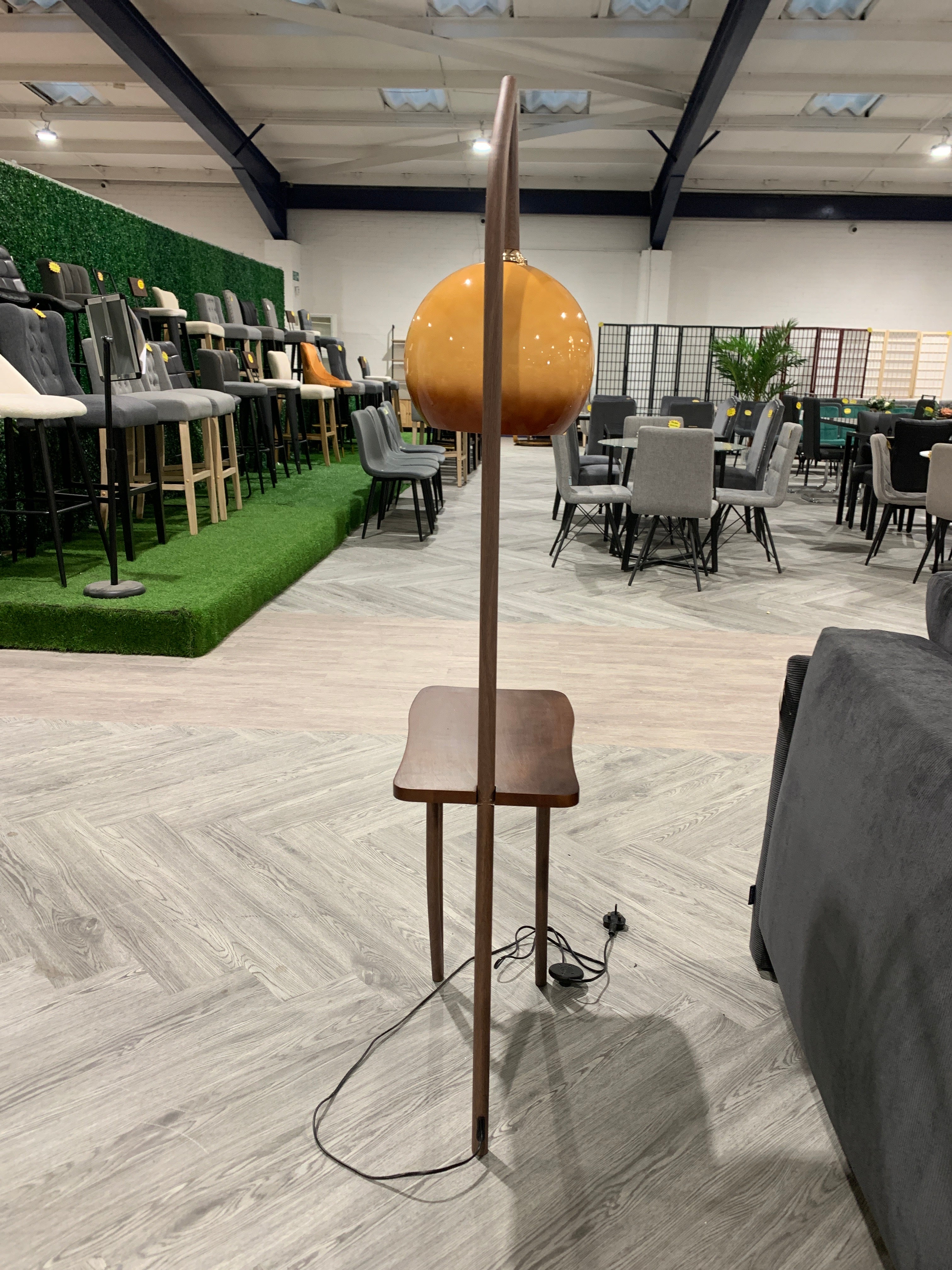 Vintage Style Floor Lamp with Irregular Design and Pomelo-Shaped Lampshade