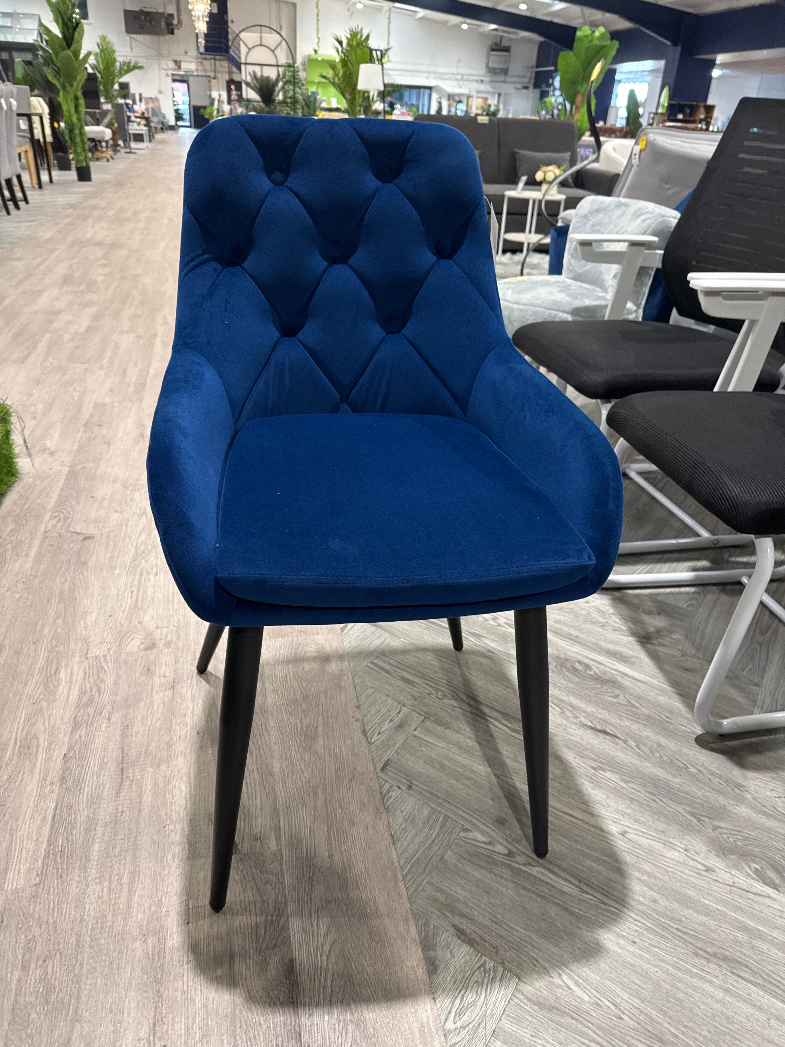 Blue Velvet Metal Legs Button Upholstered Dining Chair 1PC