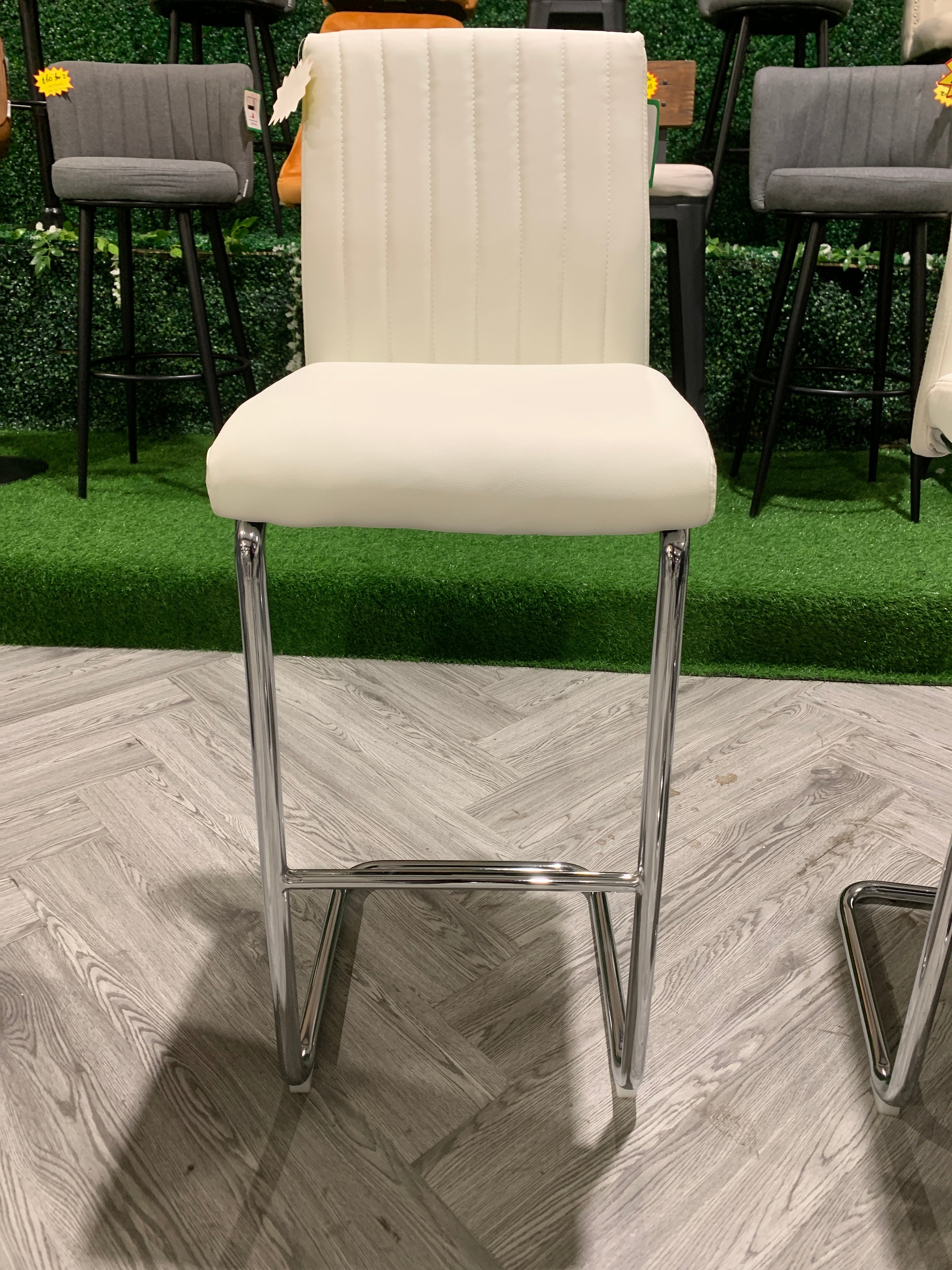 White PU Leather Bar Stool with Chrome Base 1PC