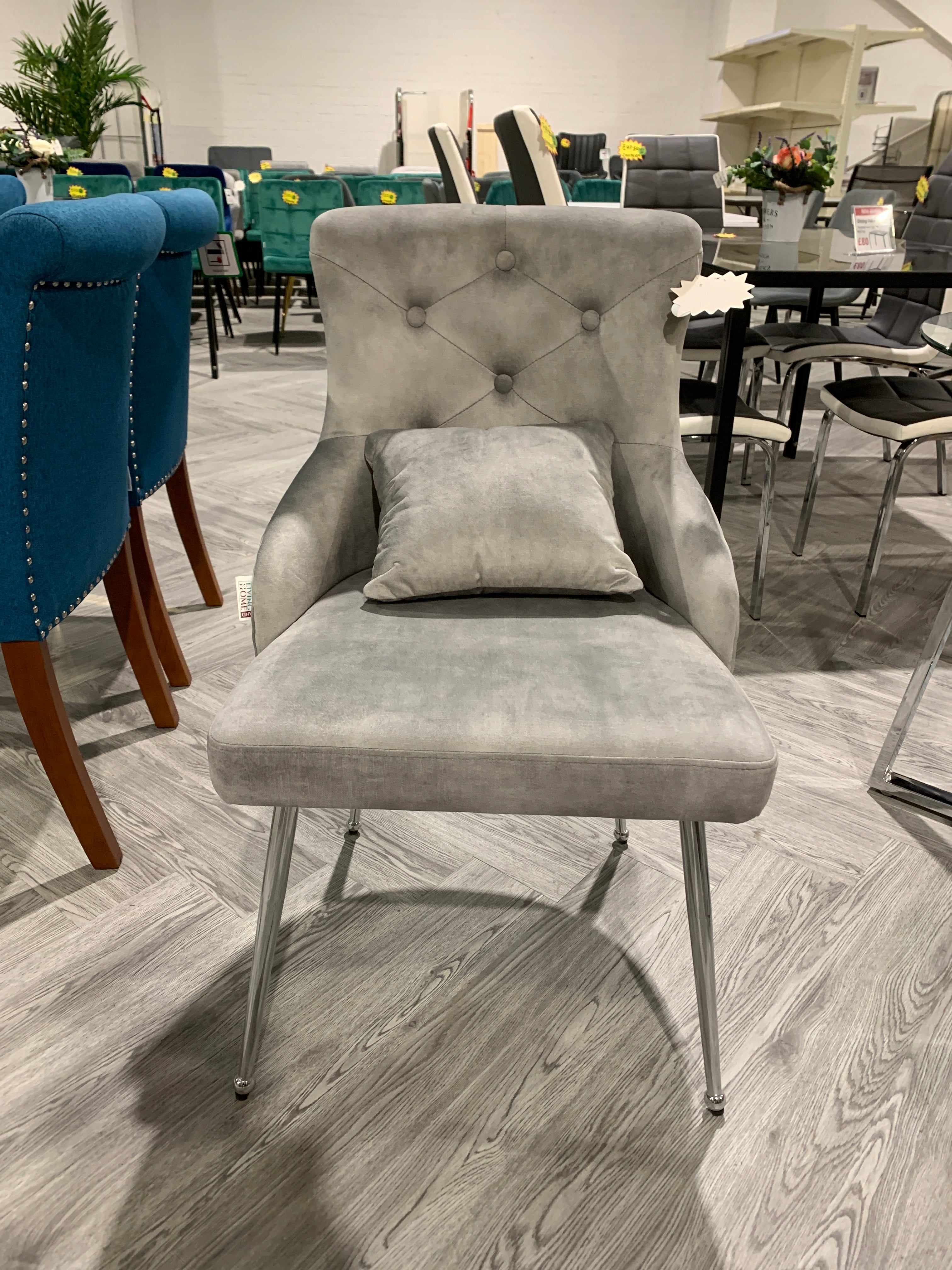 Grey Velvet Tufted Dining Chair with Cushion 1 PC