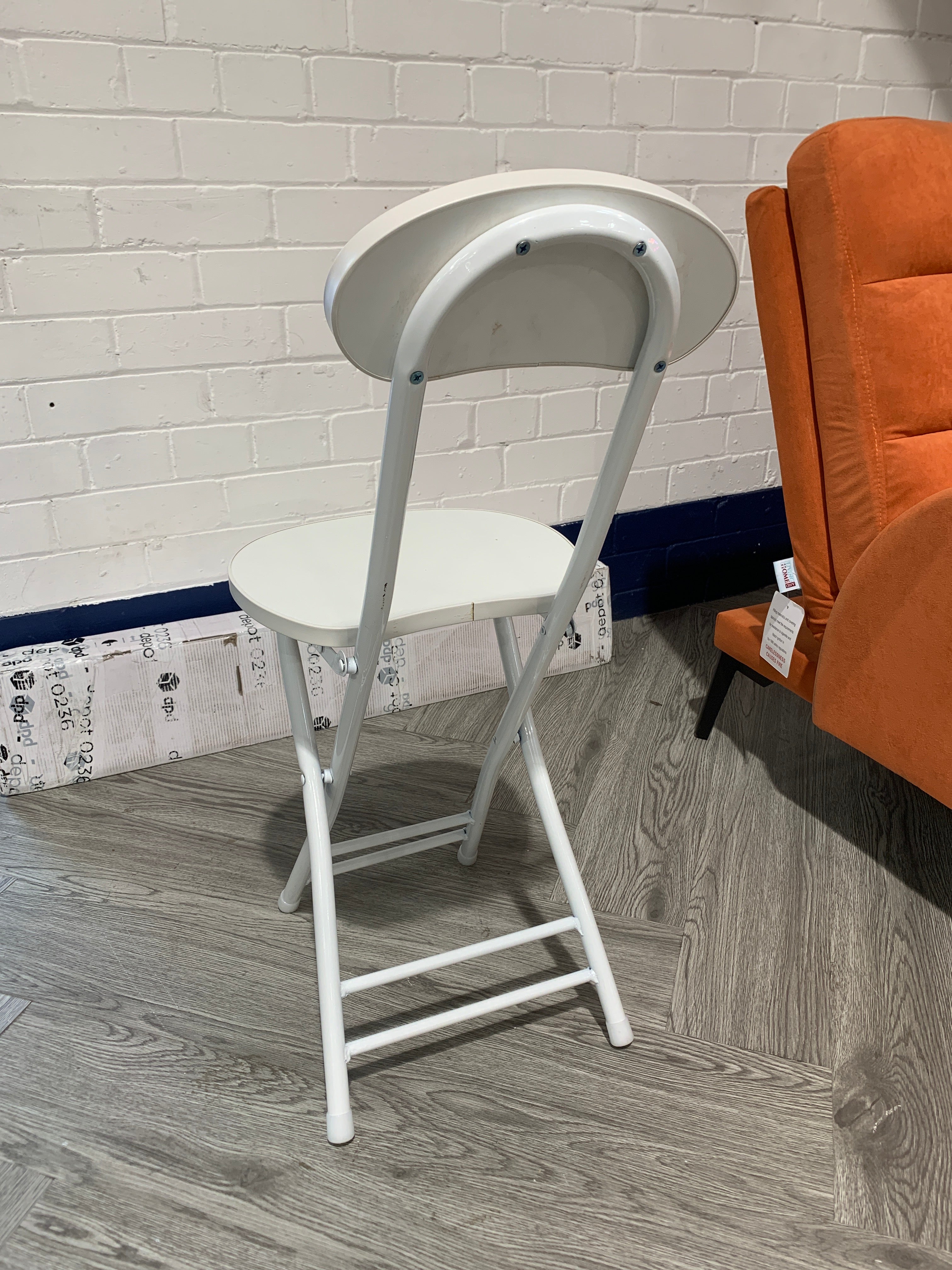 White Portable Foldable Dining Chair with Metal Leg 1PC