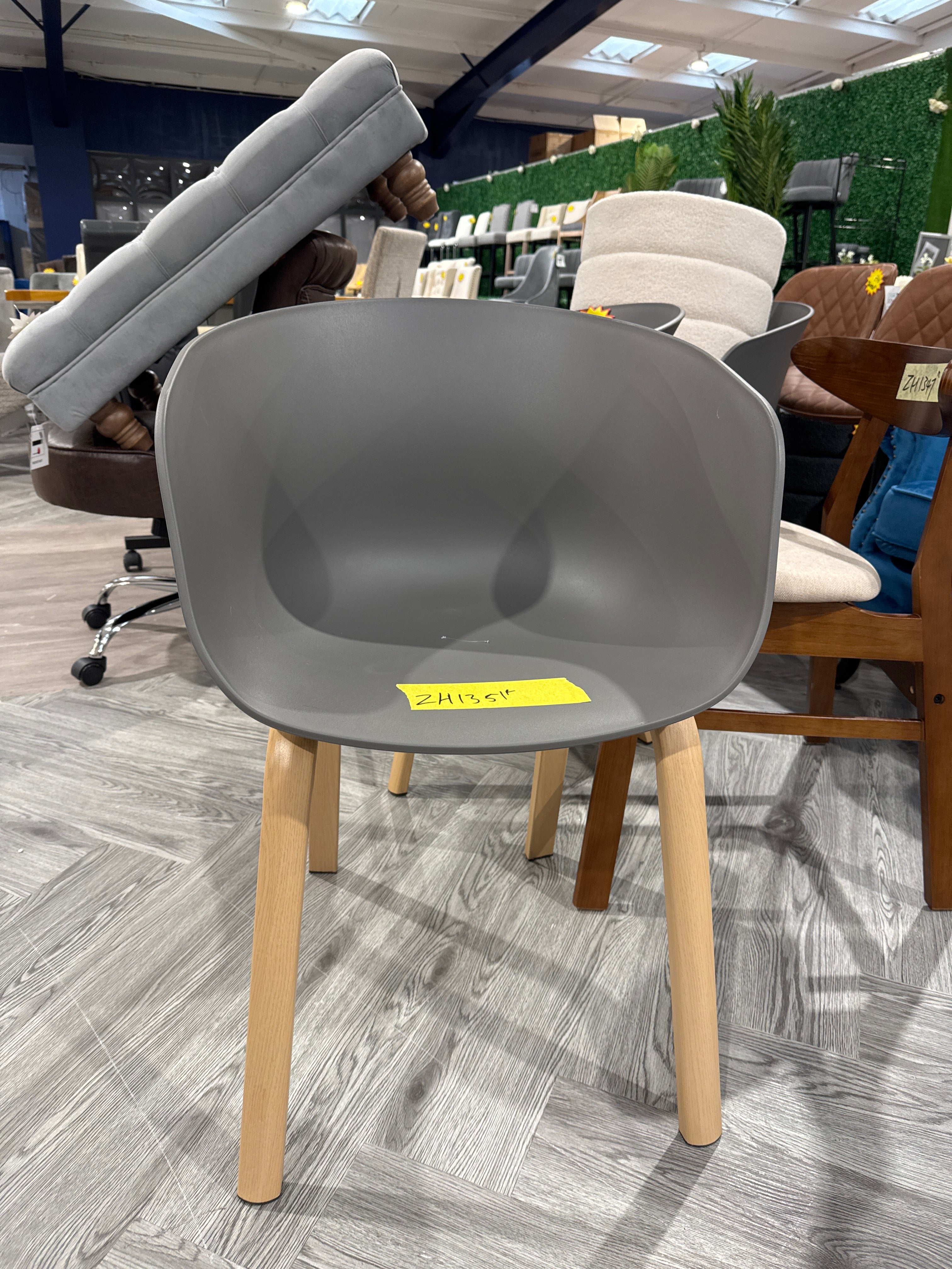 Grey PP Dining Chair 1PC