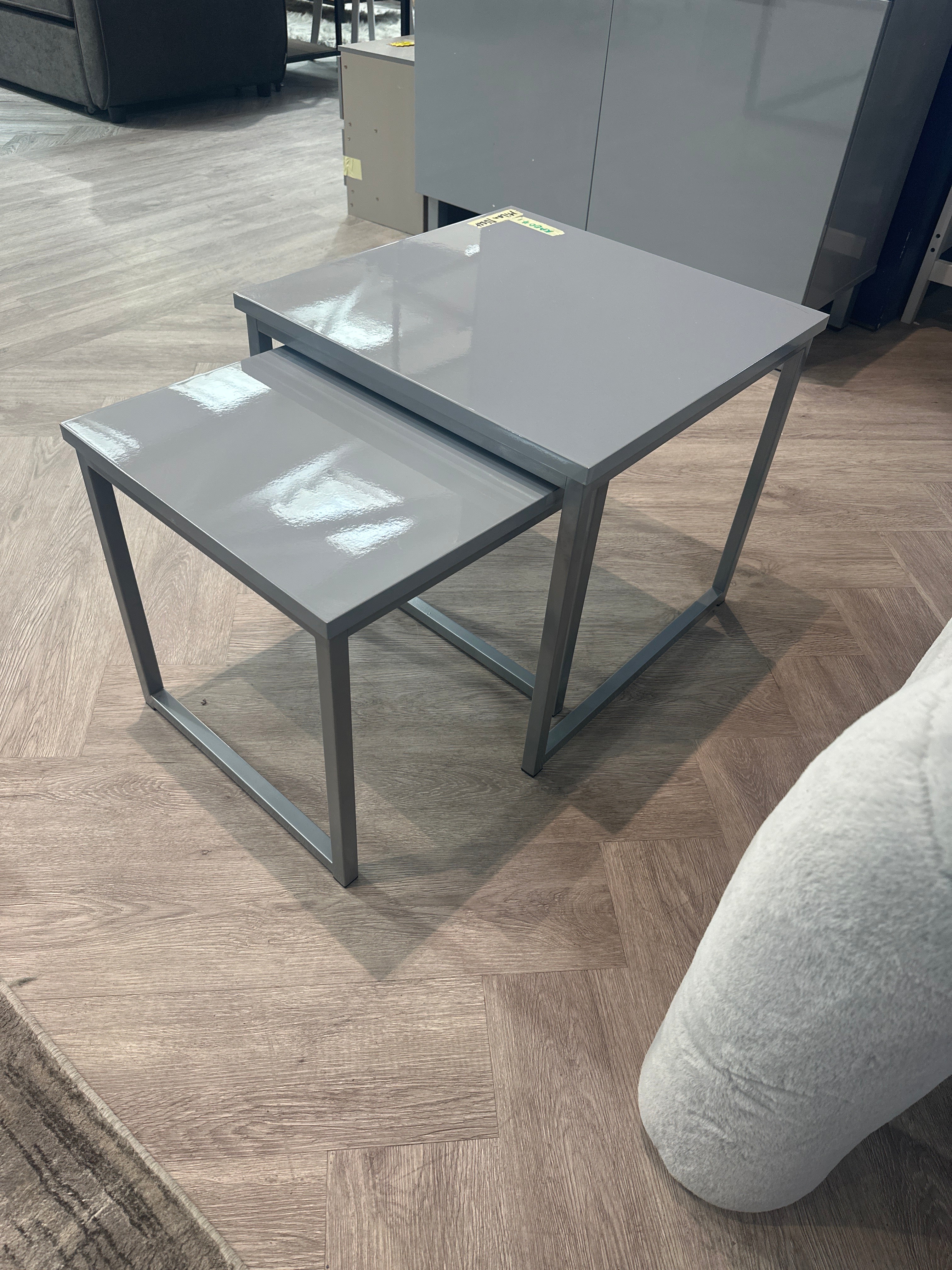 Set of 2 Square Nesting Side Tables