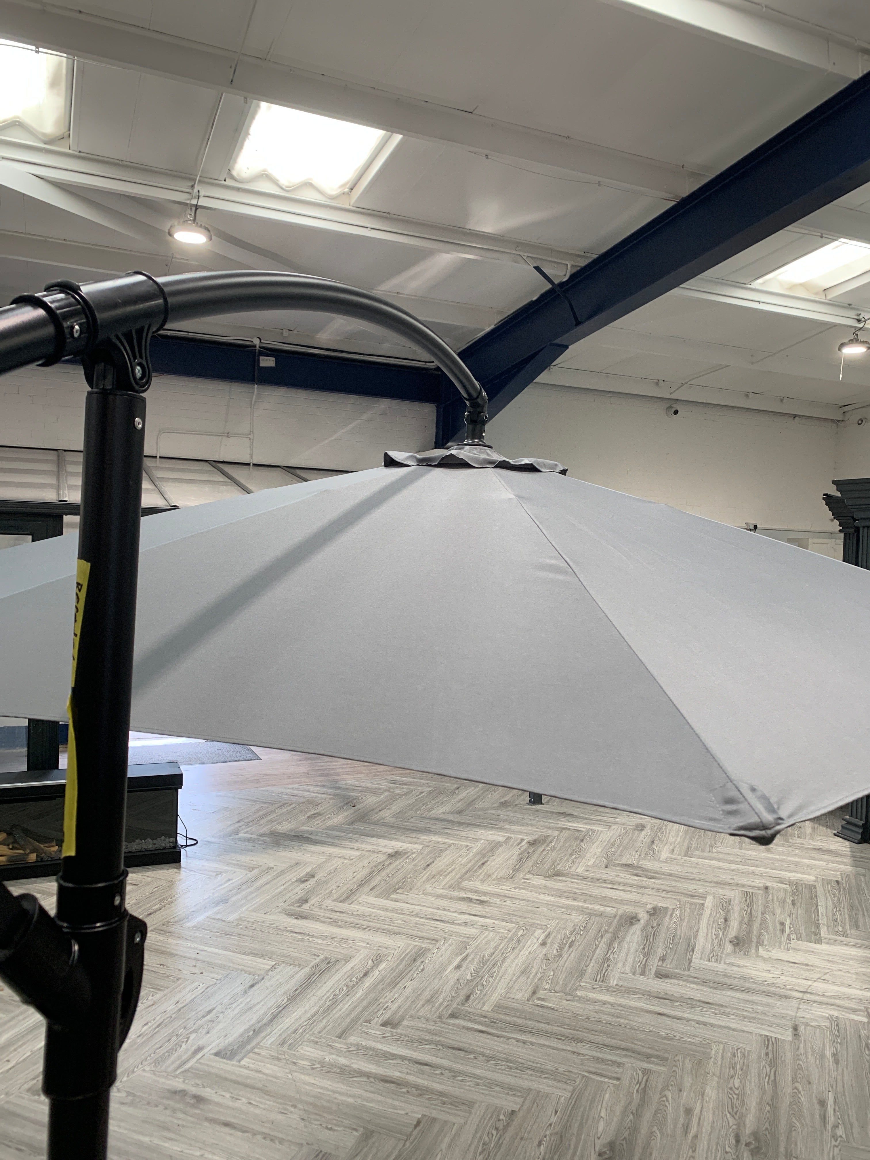 3M Large Banana Cantilever Patio Parasol for Outdoor Sunshade and Rain