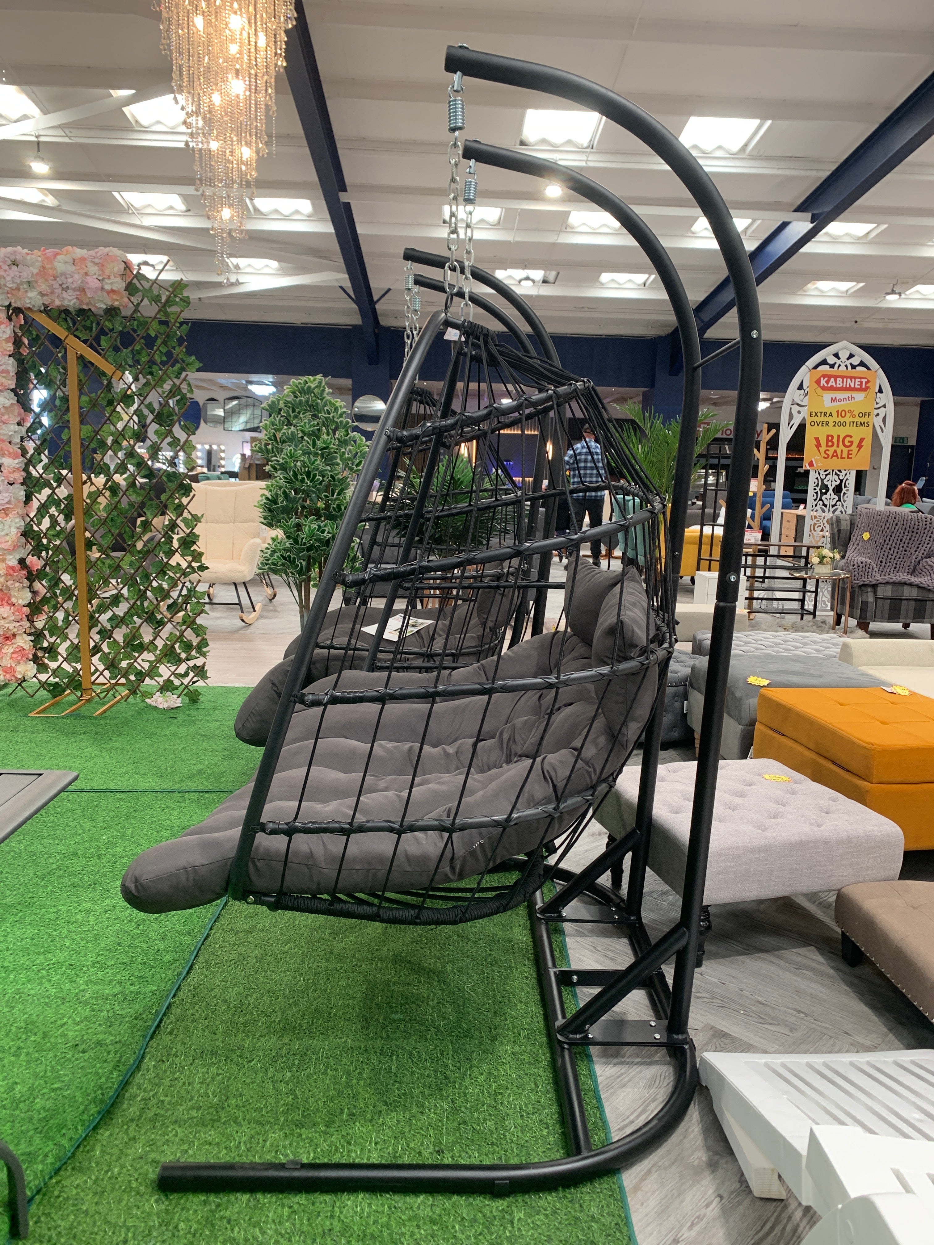 Outdoor Garden Hanging 2-Seater Swing Egg Chair with Cushion