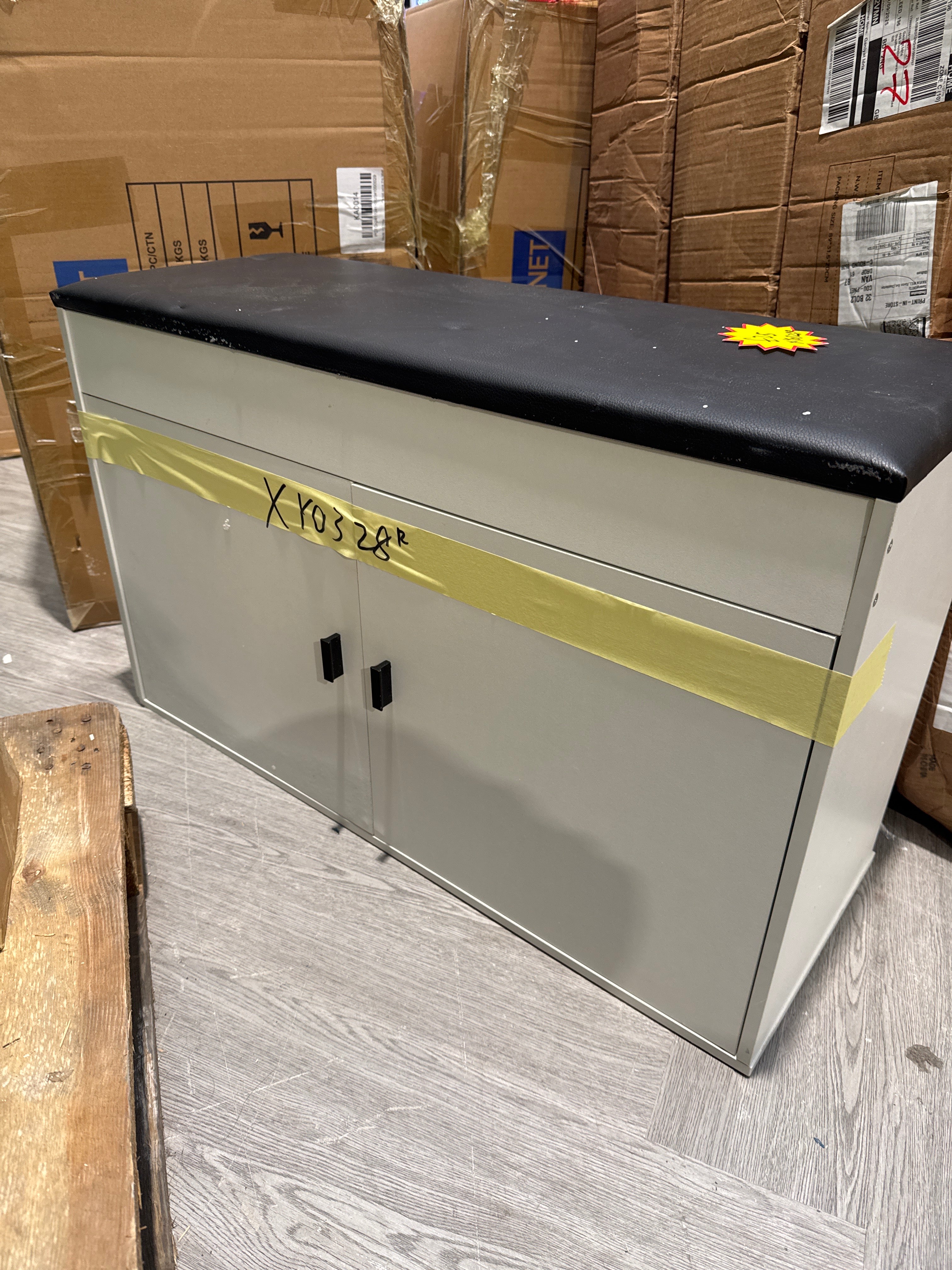 White Shoe Cabinet with Seat Cushion and Doors