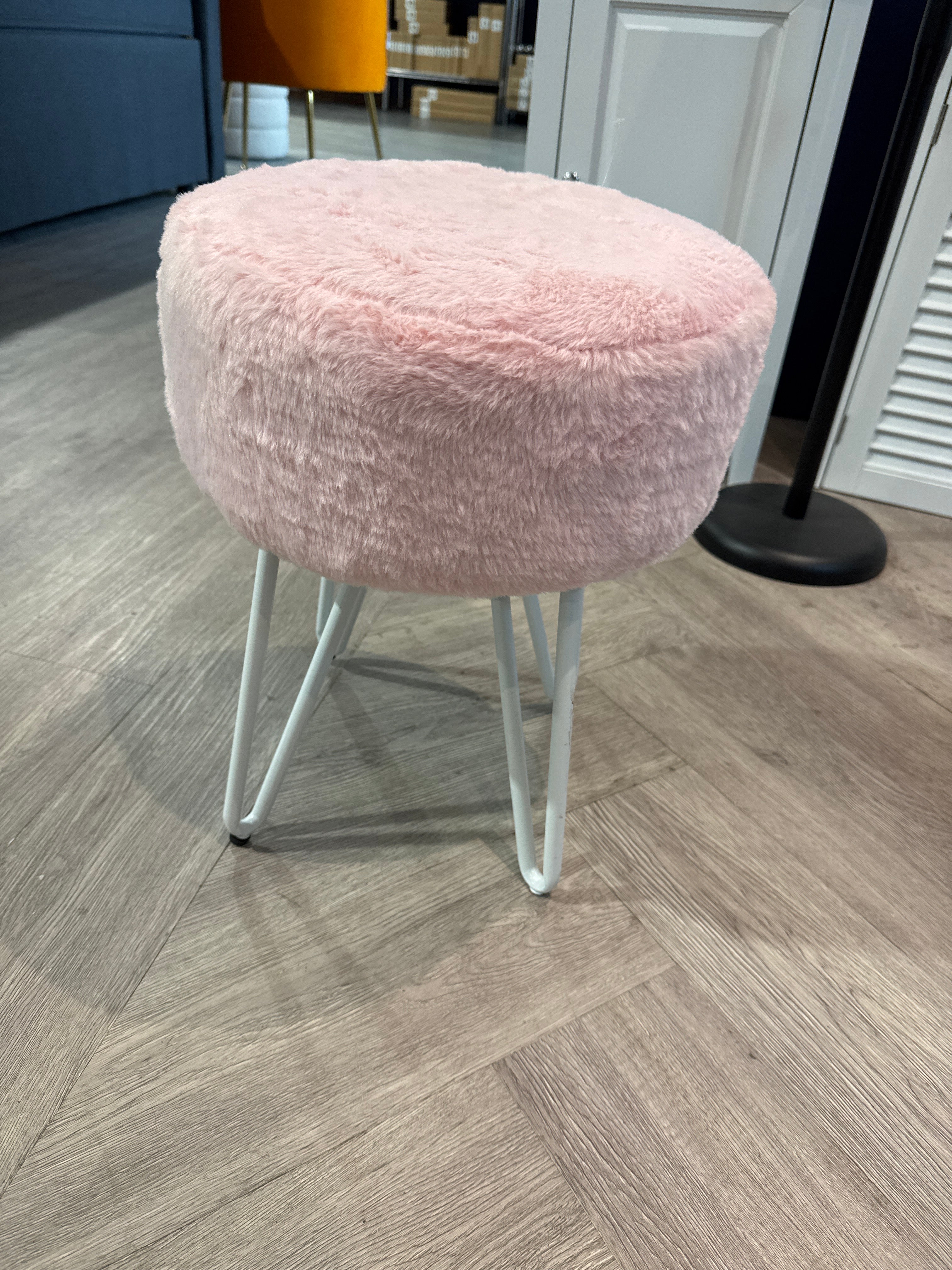 Pink Round Plush Dressing Table Vanity Stool with Metal Legs