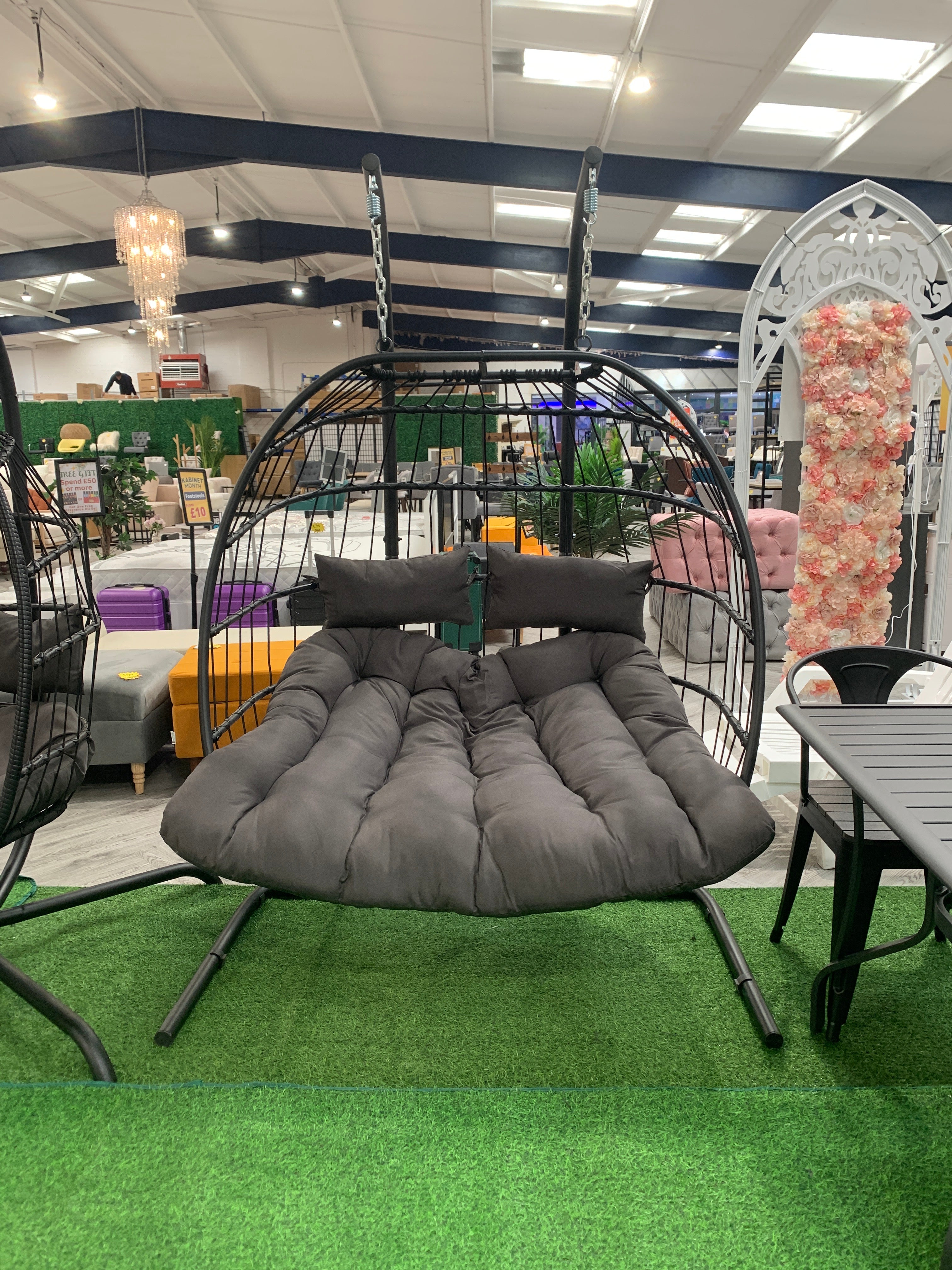 Outdoor Garden Hanging 2-Seater Swing Egg Chair with Cushion