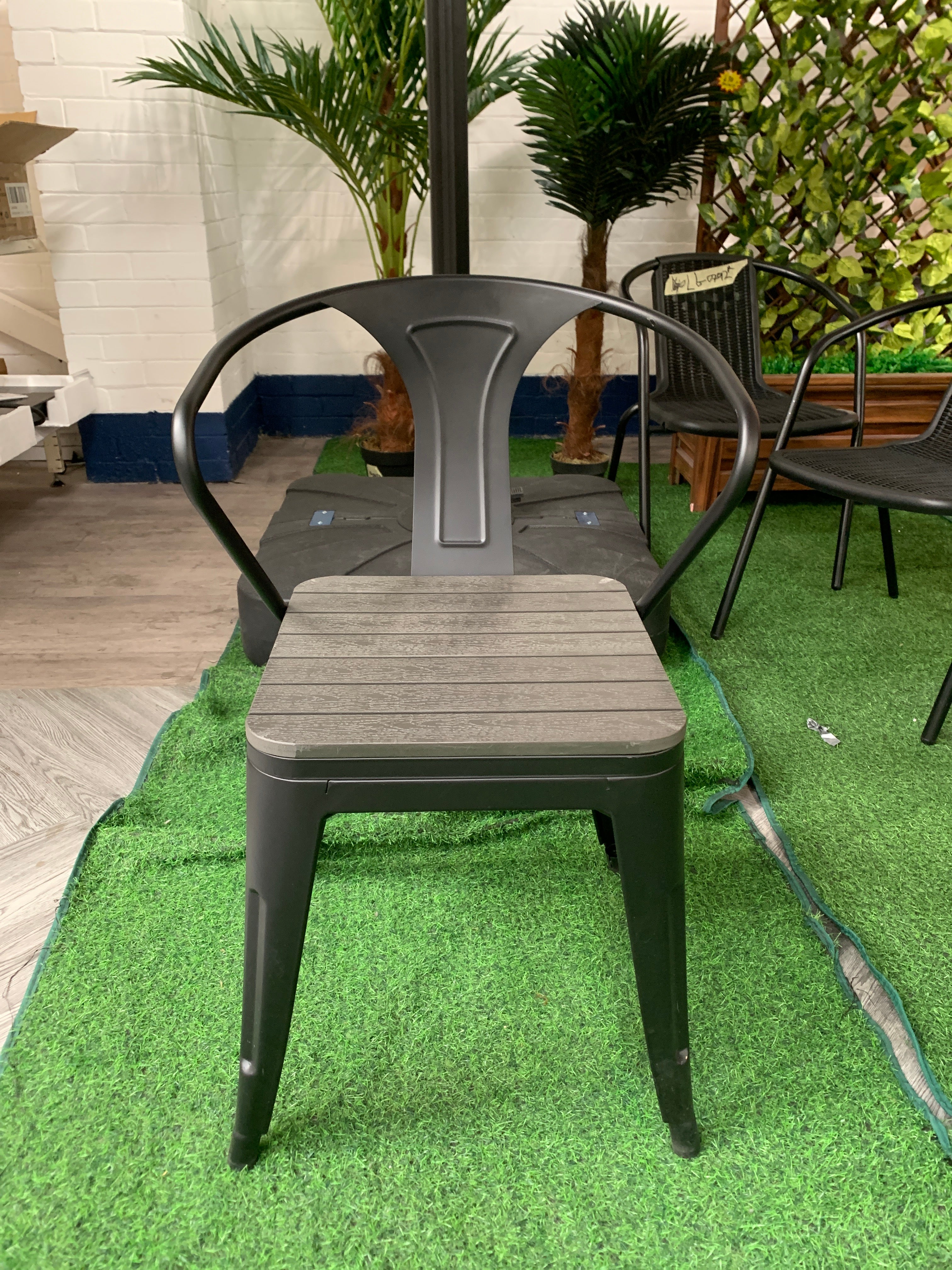 Garden Wooden and Metallic Dining Outdoor Chair 1PC