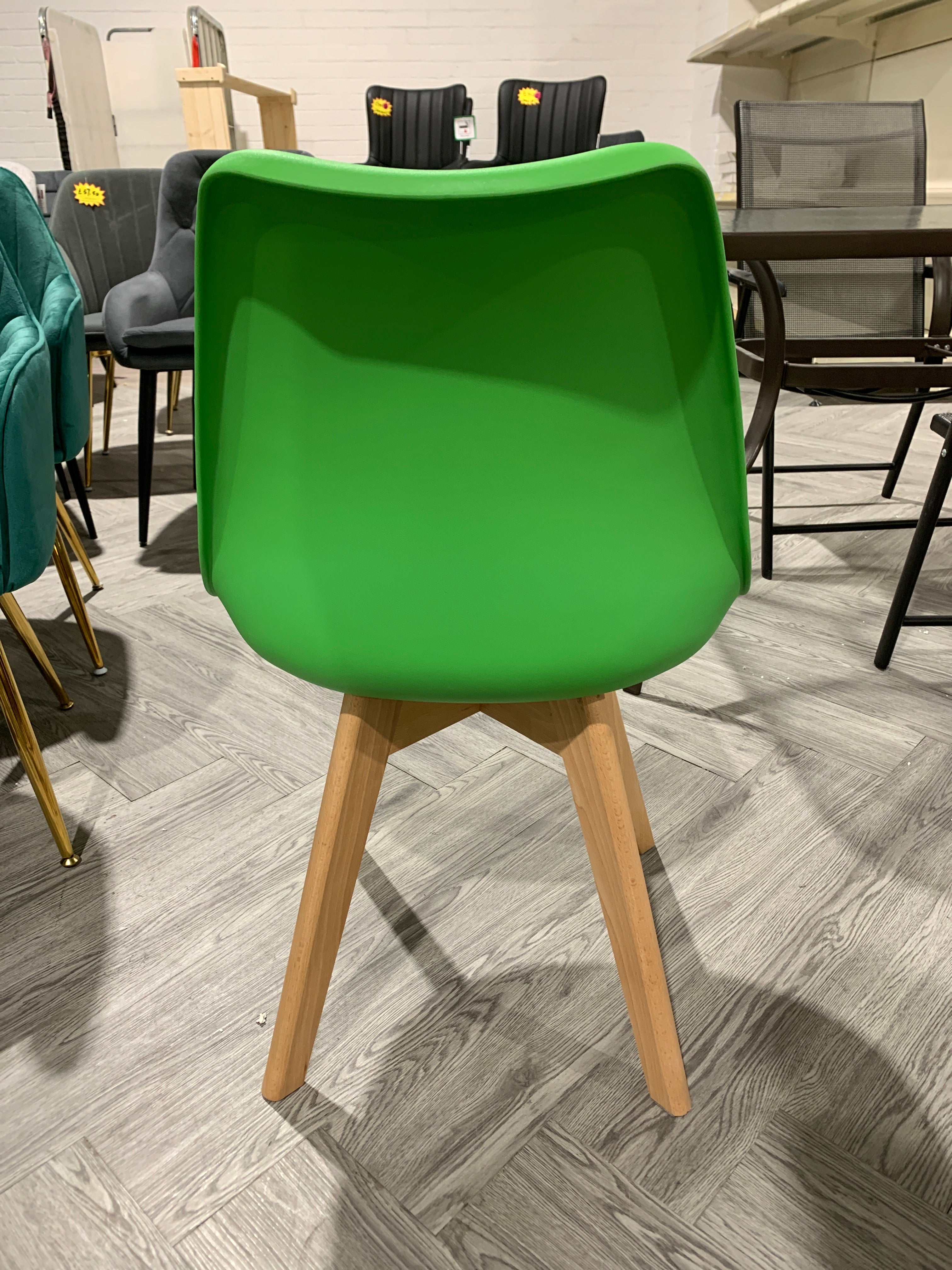 PP Green Dining Chair with Wooden Legs 1PC