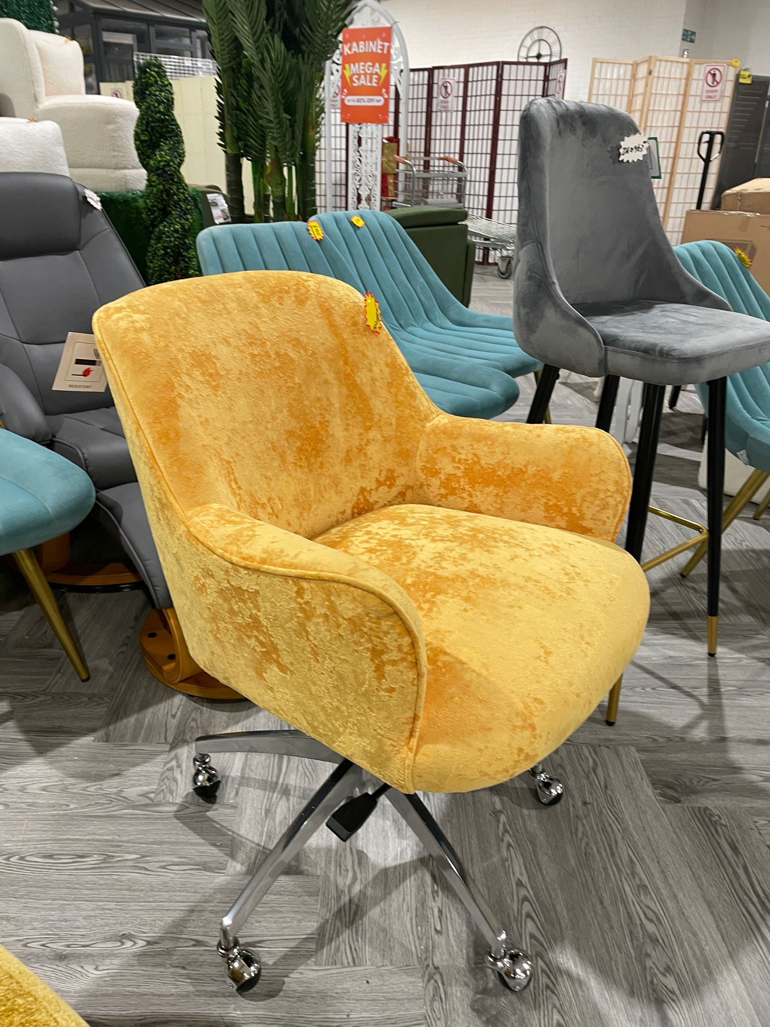 Height Adjustable Velvet Upholstered Swivel Office Chair with Wheels Yellow