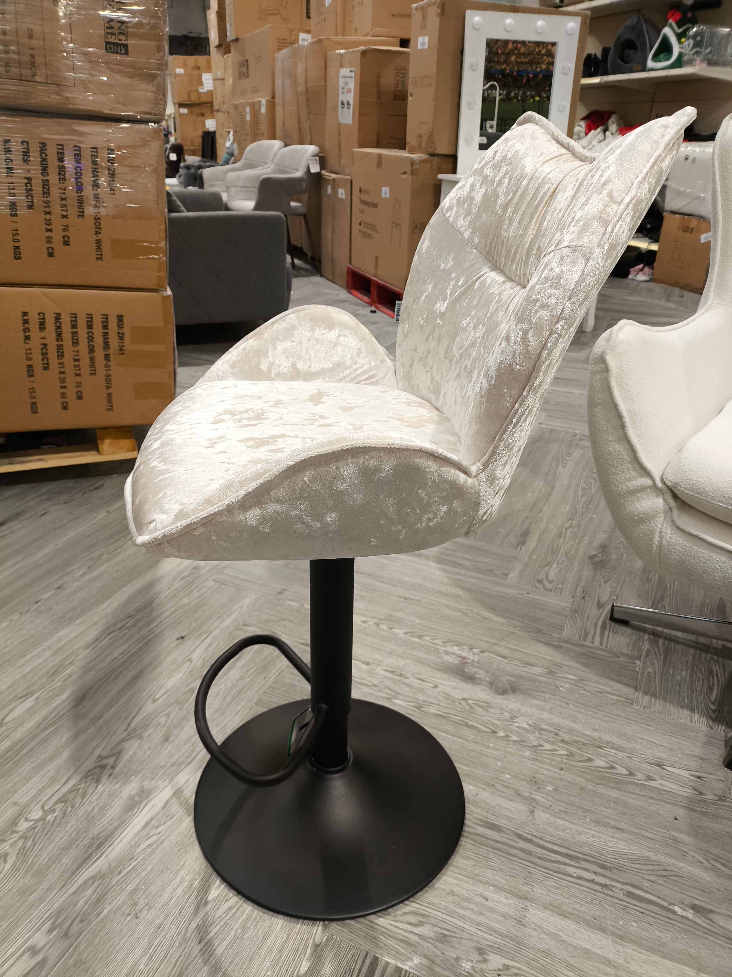 Counter Height Adjustable Bar Stool with Footrest Beige 1PC