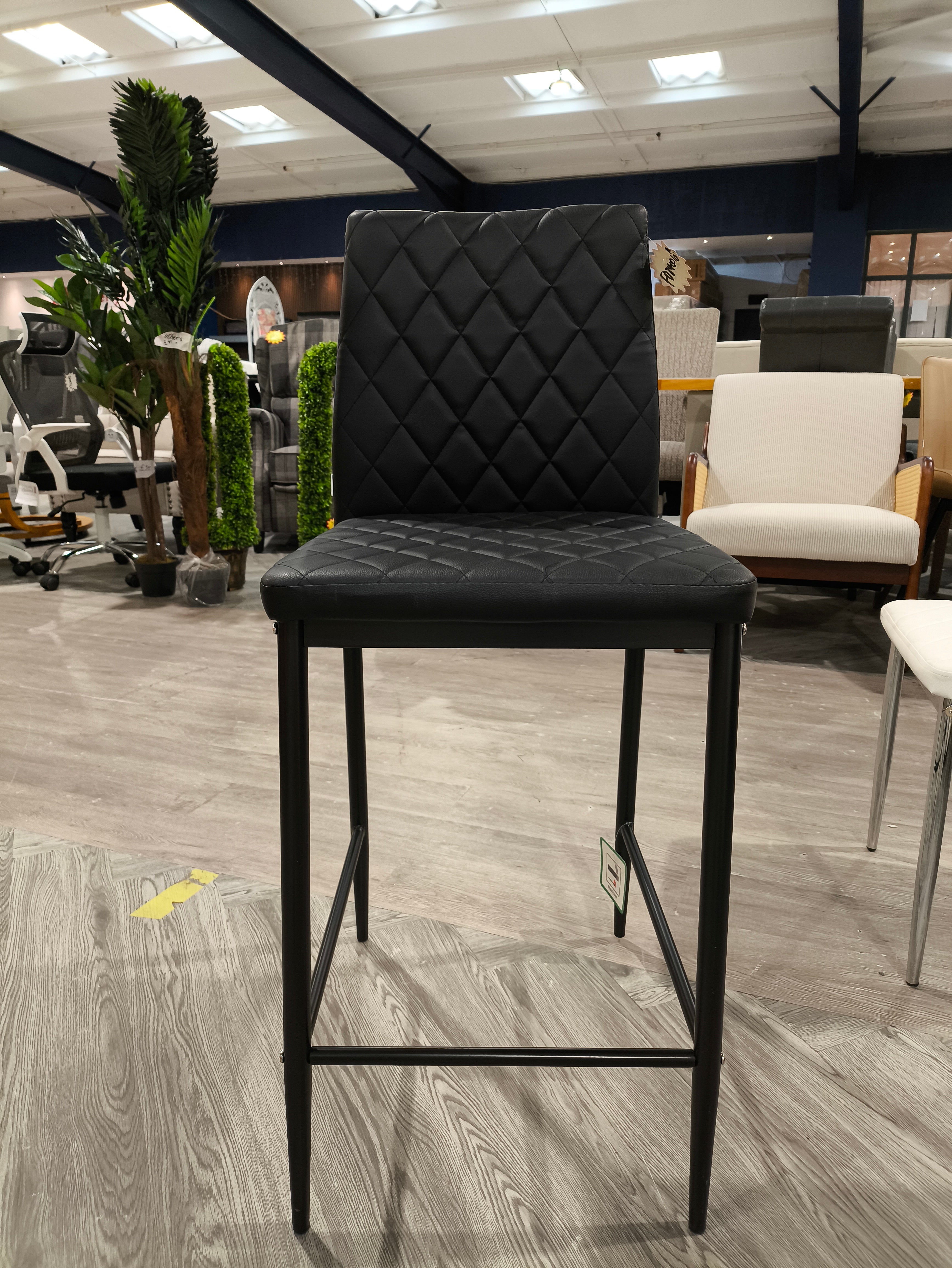 Diamond Brushed PU Leather Upholstered Bar Stool Black