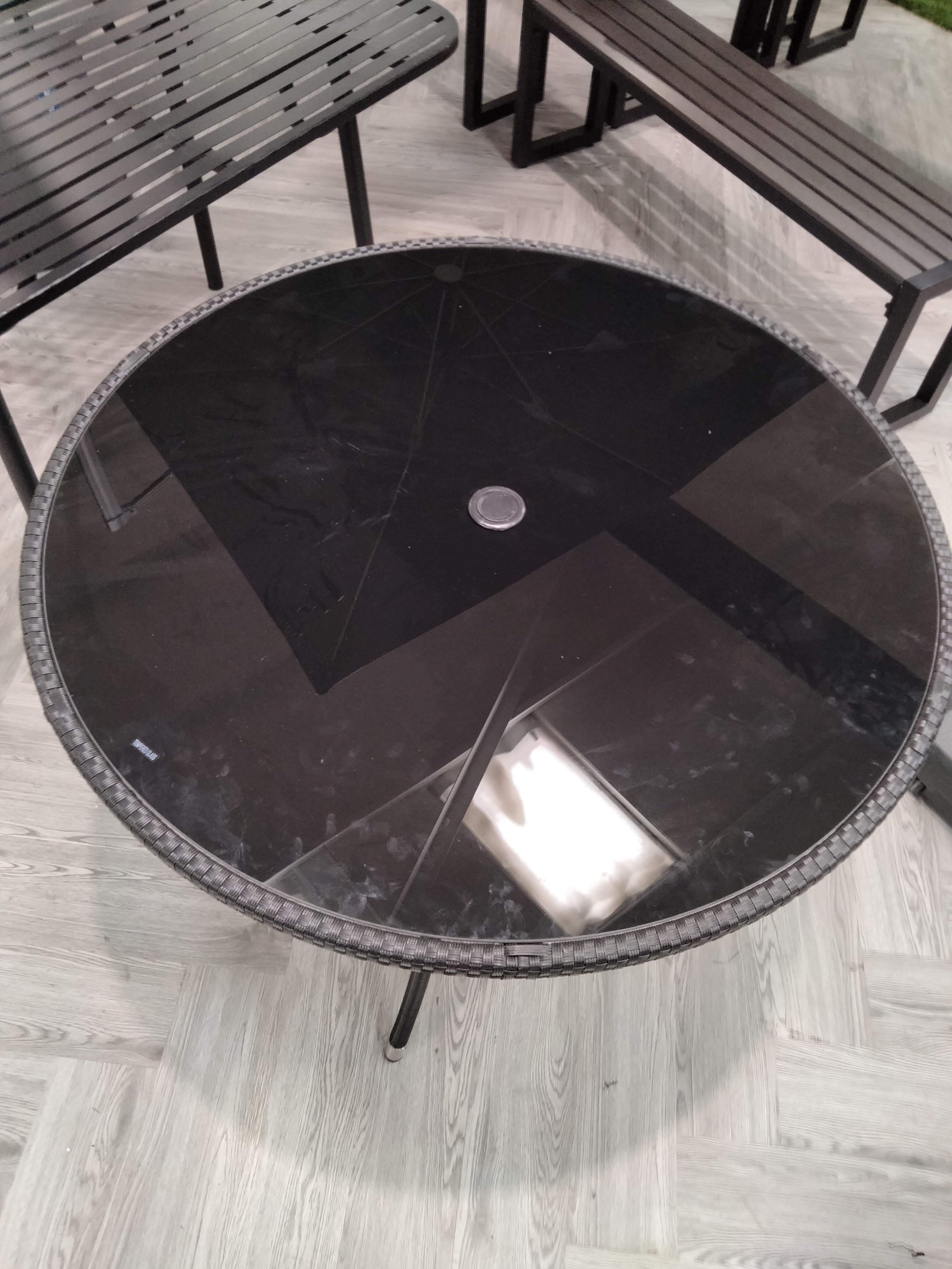 Rattan Wicker Tempered Glass Garden Table 105cm Dia