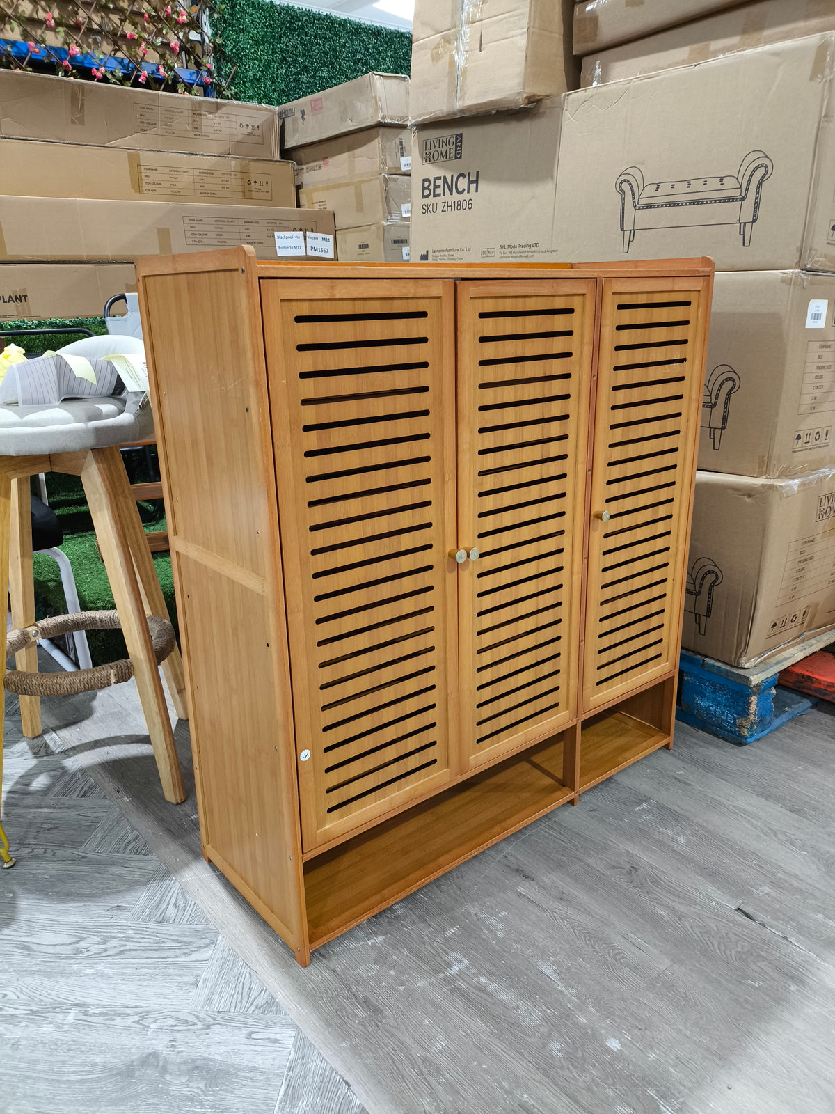 Shoe Storage Cabinet with 3 Doors