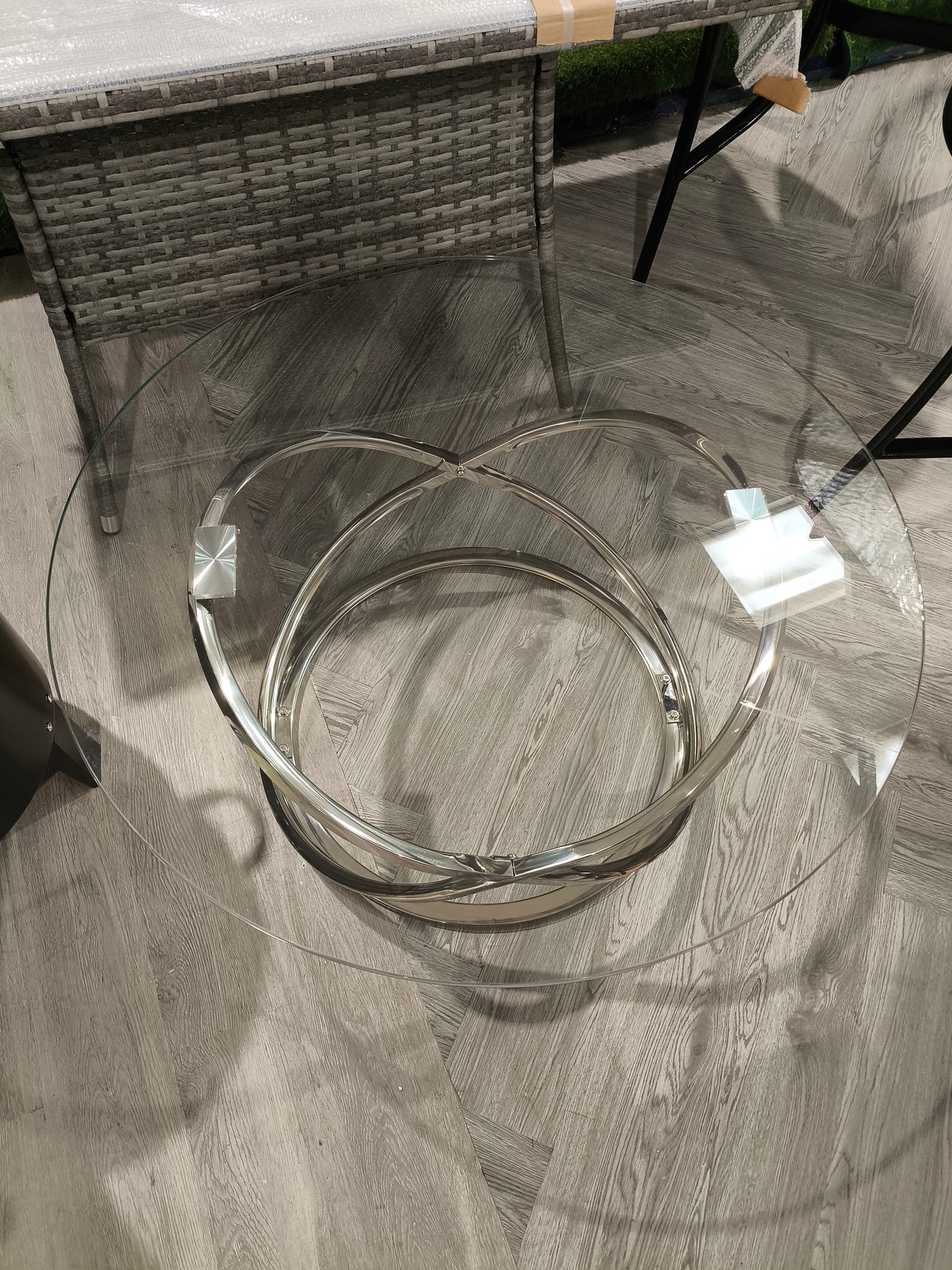 Tempered Glass Top Round Coffee Table for Living Room